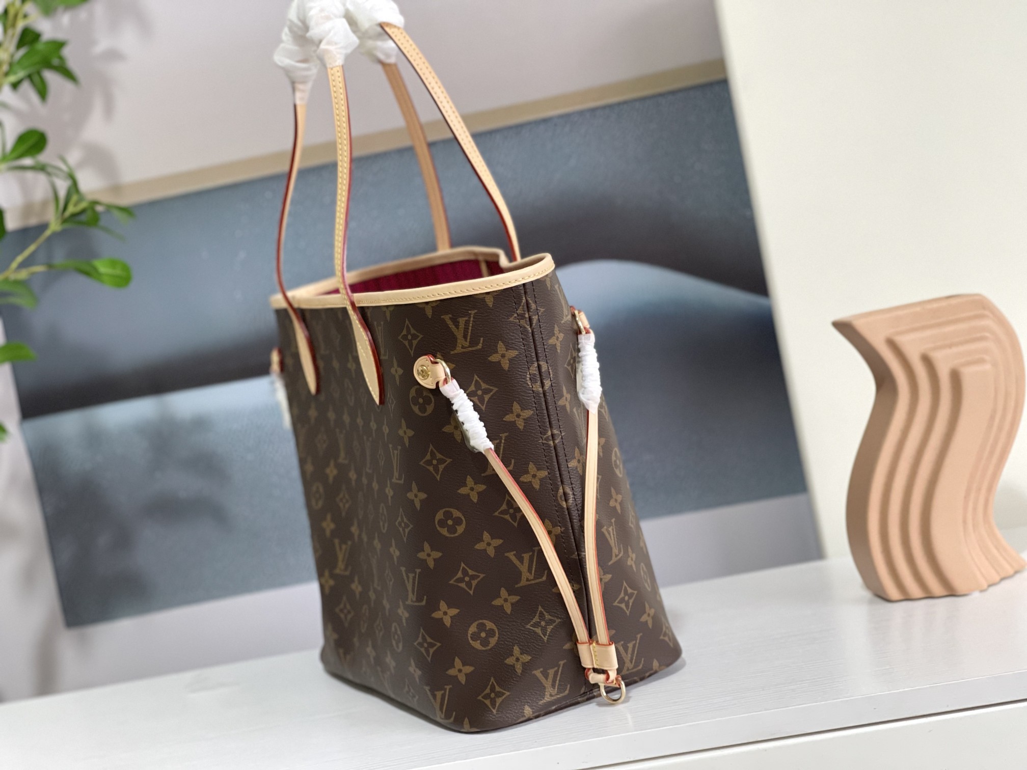 M41178老花-玫红 全 钢五金💯✅🎀🎀经典购物袋💋31cm 💋LV路易威登新款 Neverfull 全新演绎经典手袋,探索袋内精致细节 2