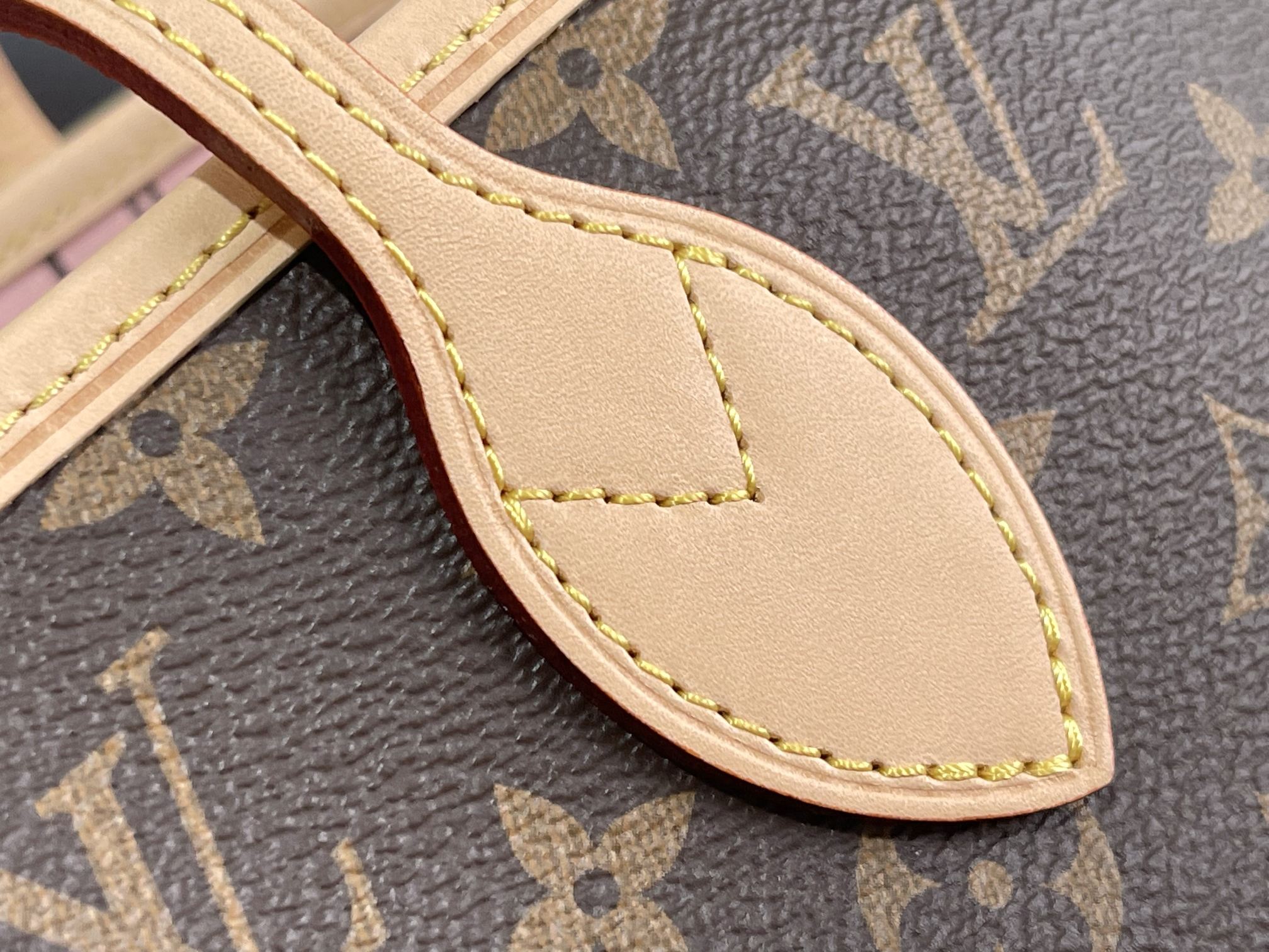 Louis Vuitton Luxury Handbag Collection 5