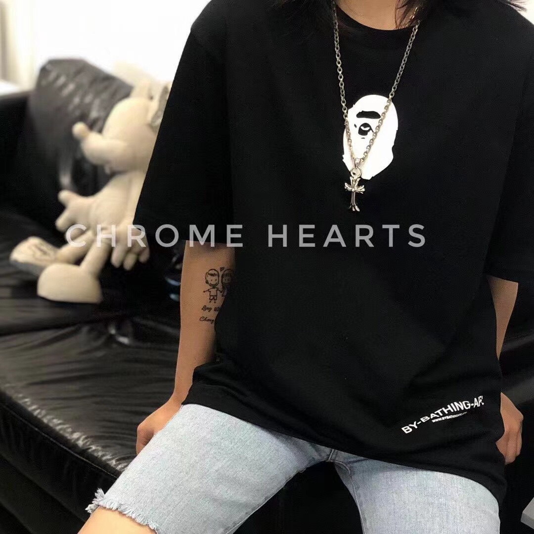 Chrome Hearts 中号水滴双层十字架吊坠项链，细节到位，刻字清晰，搭配字母链