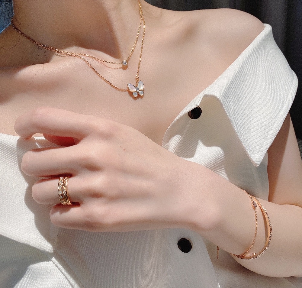 Van Cleef & Arpels vca Tow Butterfly天然白贝母蝴蝶项链