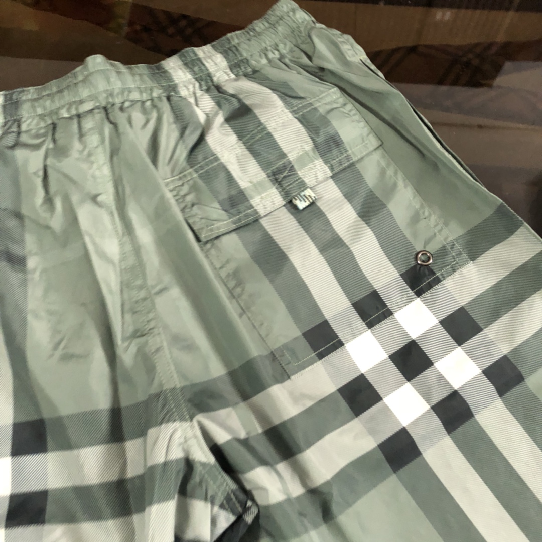 버버리 남성 반바지 136791 Burberry Shorts 썸네일 이미지