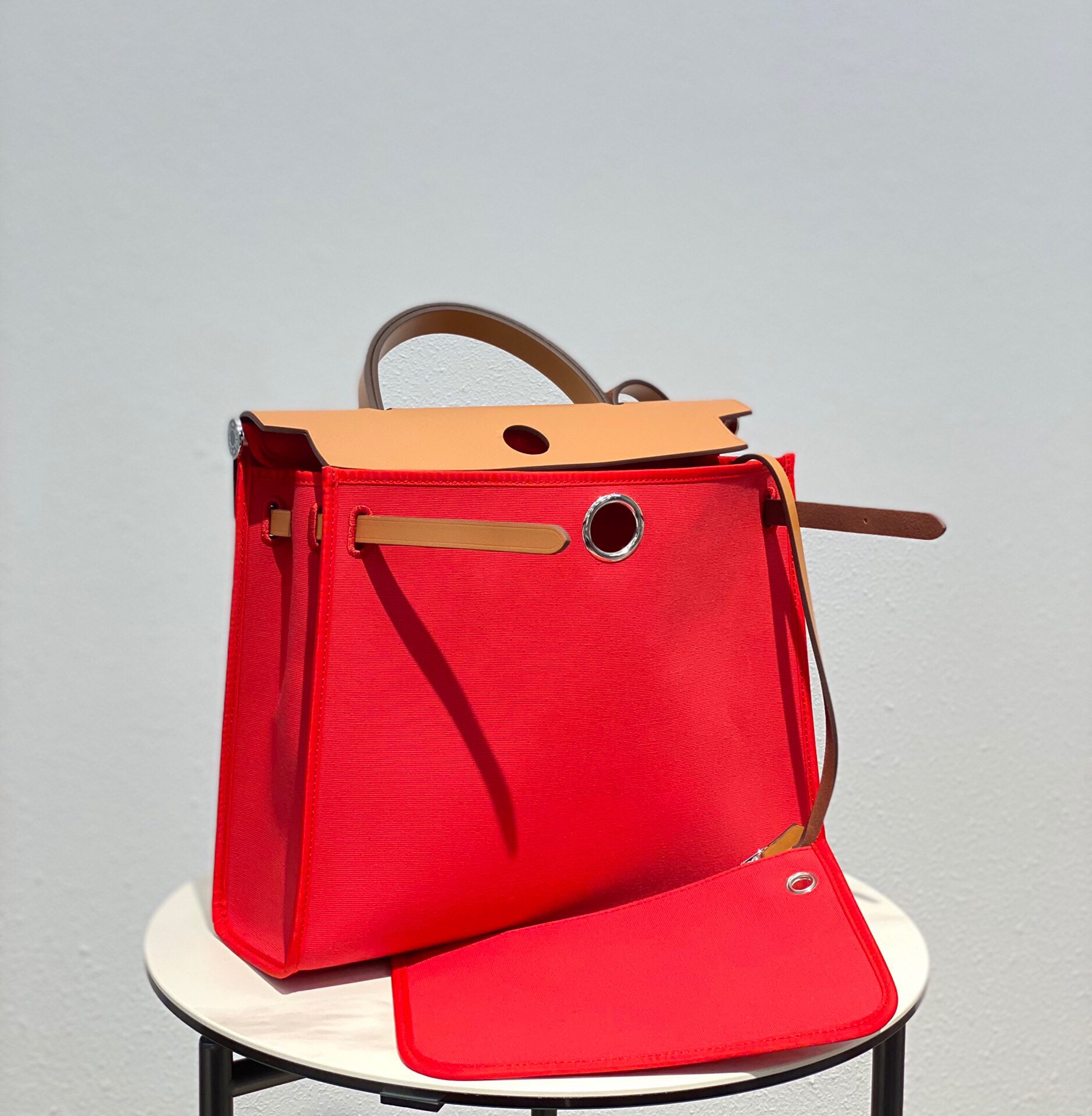 Hermès Luxury Designer Handbag Shoulder Crossbody Bag crafted in premium