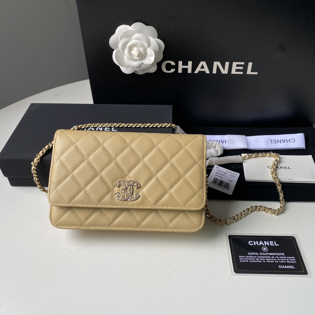 Chanel 小香22新款WOC到货 头层牛皮搭配新款luogo、同样是穿皮旁边钻石包围设计