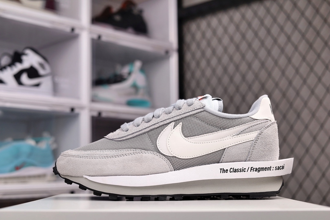 G版纯原 原鞋开发 鞋型纯正 高级用料 陈冠希Clot联名 Sacai x Waffle Daybreak 解构重叠华夫鞋 三方联名 原鞋开发 原鞋开发原楦原纸板 网纱 皮料 swhoosh材料百分百原厂匹配 双钩距离精准对位 鞋头包边宽度一致 对比市面各种版本不虚 原盒配件齐全 纸板中底钢印齐全