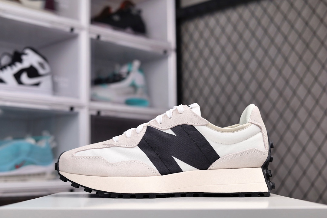 市面唯一纯原级别出货 新百伦 NB327 New Balance 327 复古先锋 市面目前唯一独立开模 原鞋开发 正确进口翻毛皮料 正确中底布 正确原标 区分市面一切版本 细节见对比 独家价格优势供货 MS327休闲运动慢跑鞋 男女鞋