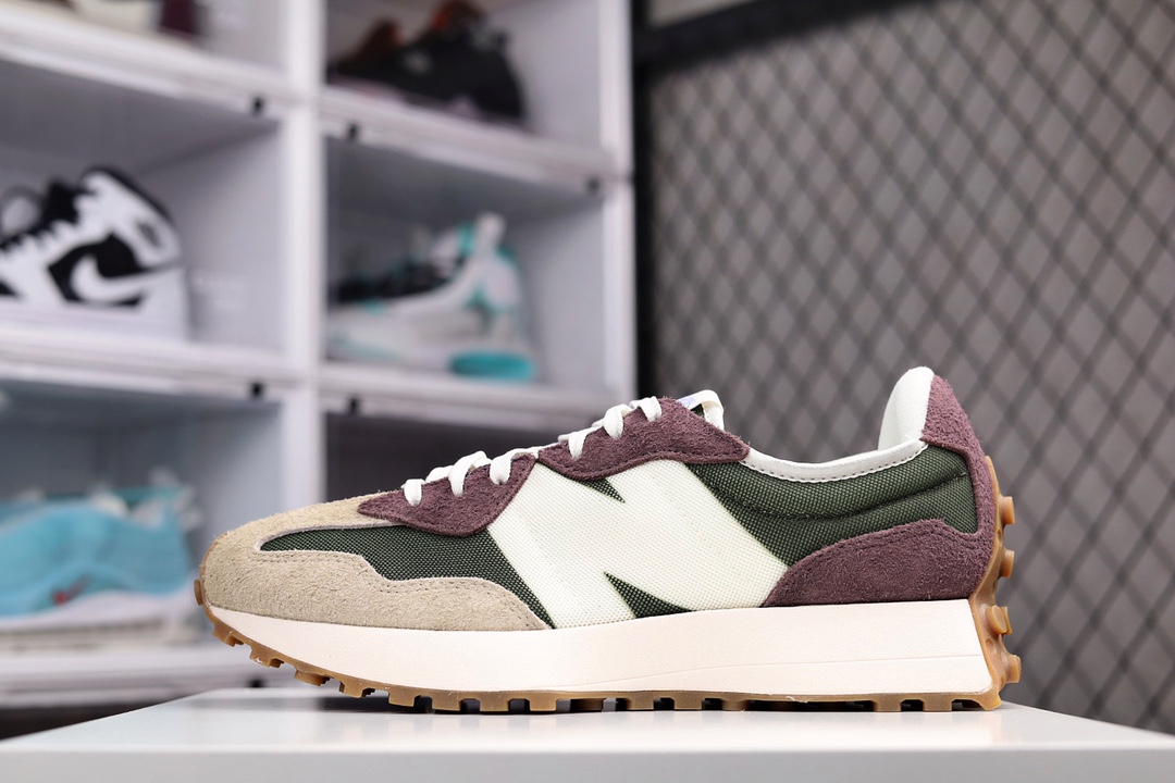 市面唯一纯原级别出货 新百伦 NB327 New Balance 327 复古先锋 市面目前唯一独立开模 原鞋开发 正确进口翻毛皮料 正确中底布 正确原标 区分市面一切版本 细节见对比 独家价格优势供货 MS327休闲运动慢跑鞋 男女鞋
