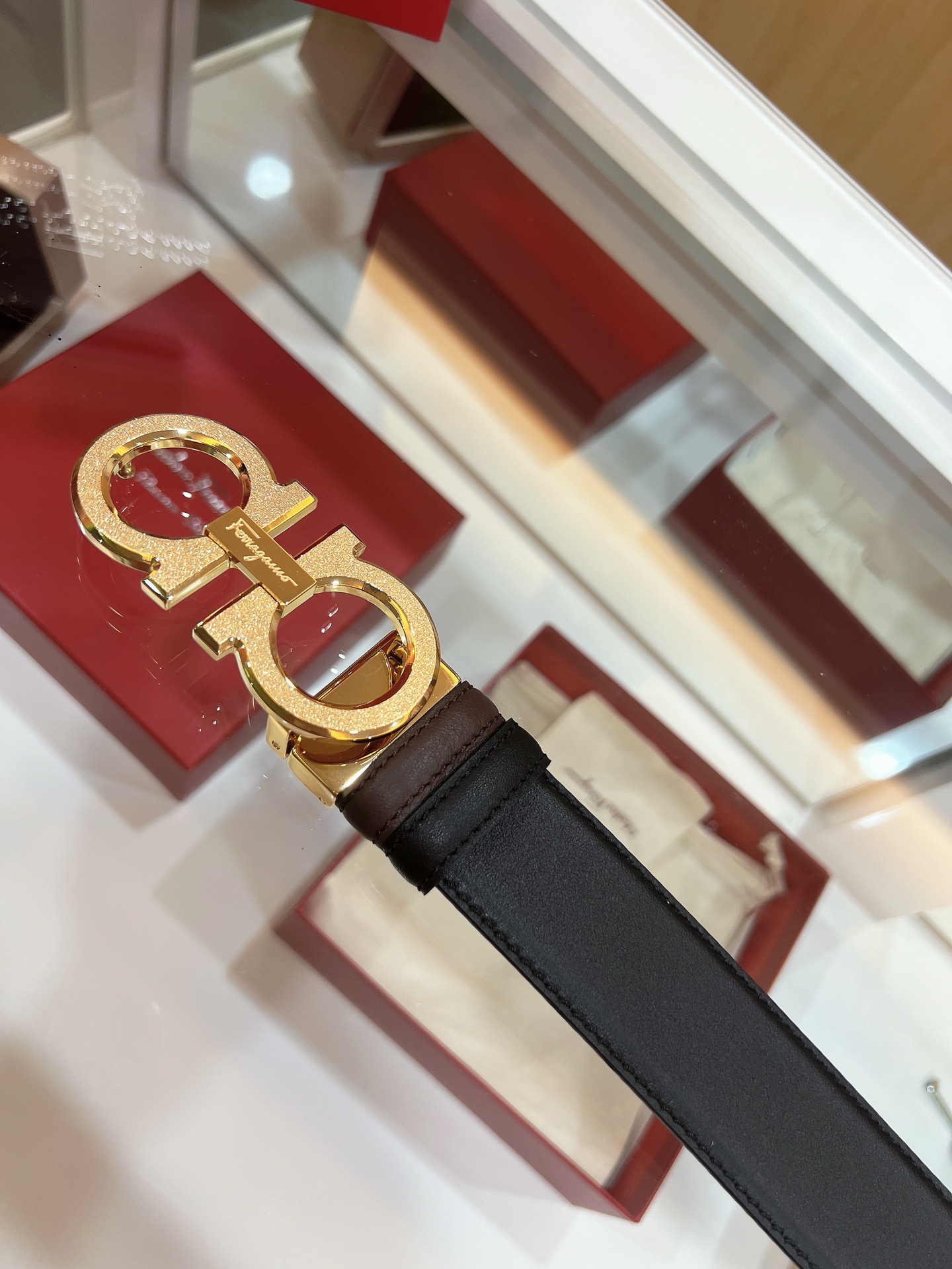Ferragamo菲拉格慕    精钢8字滚砂金属夹扣男士3.5cm腰带