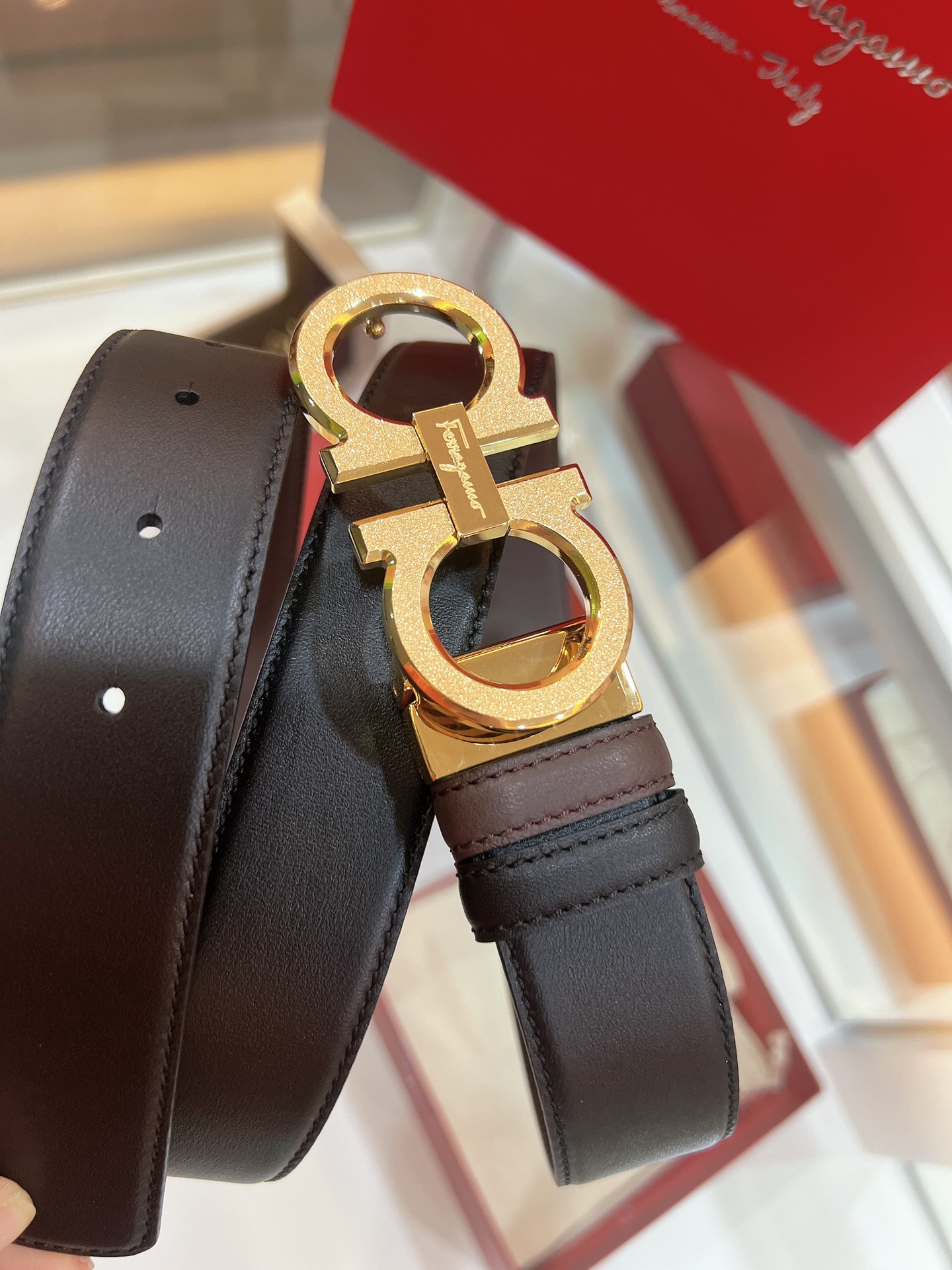 Ferragamo菲拉格慕    精钢8字滚砂金属夹扣男士3.5cm腰带