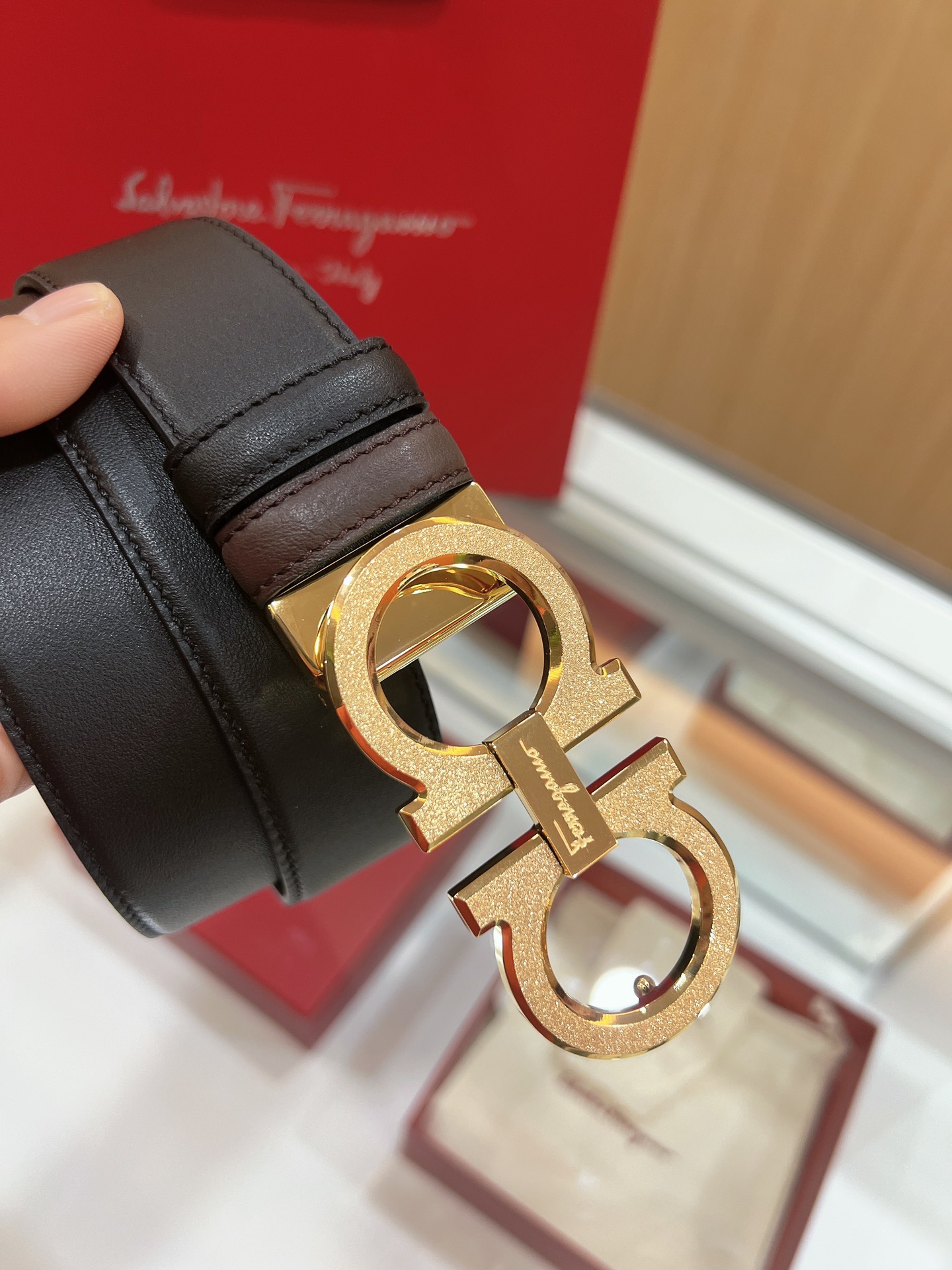 Ferragamo菲拉格慕    精钢8字滚砂金属夹扣男士3.5cm腰带