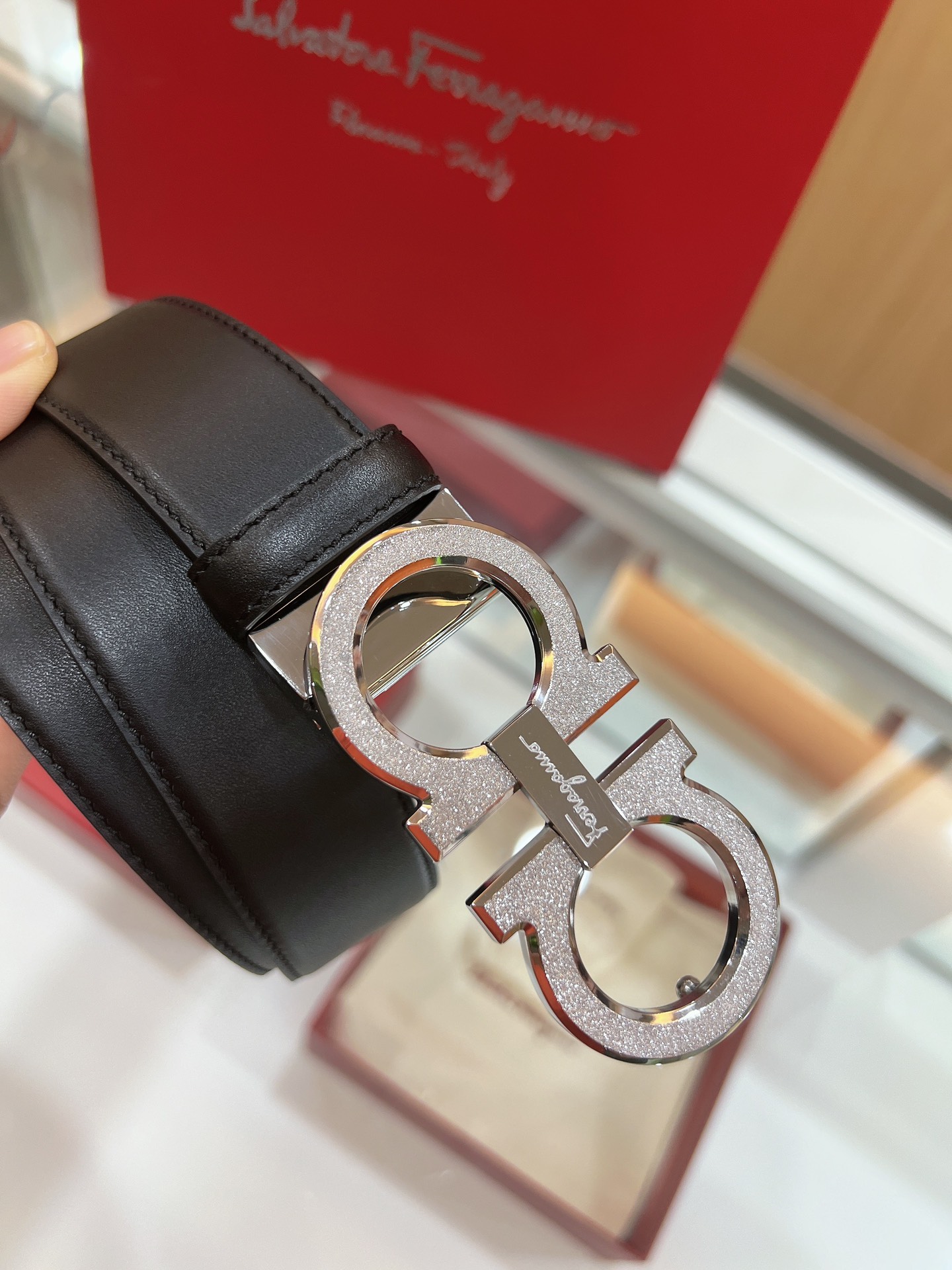 Ferragamo菲拉格慕    精钢8字滚砂金属夹扣男士3.5cm腰带