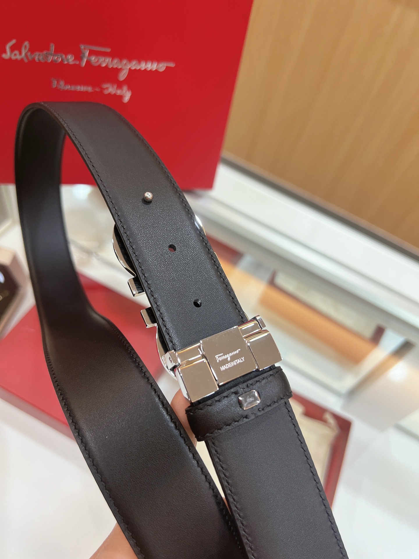 Ferragamo菲拉格慕    精钢8字滚砂金属夹扣男士3.5cm腰带