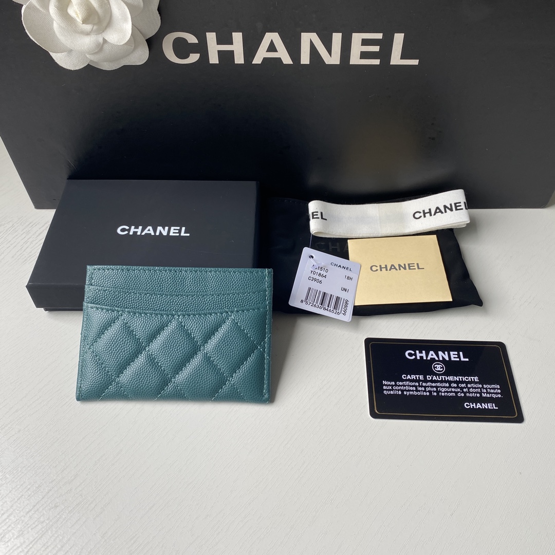 Chanel 卡包 、菱格纹路 小颗粒料皮料完美搭配鎏金，细节美到淋漓尽致全套包装、尺寸:11×7.5×1cm