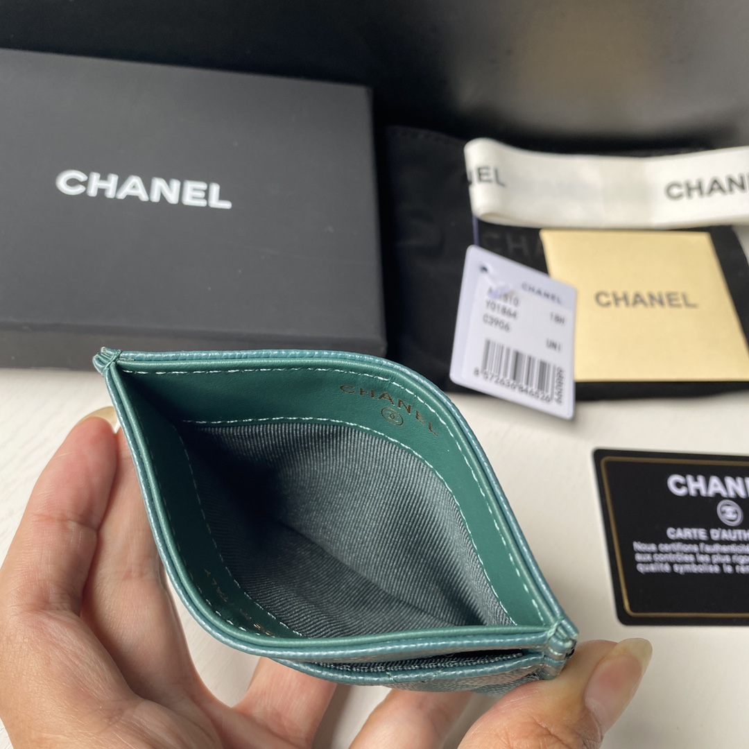 Chanel 卡包 、菱格纹路 小颗粒料皮料完美搭配鎏金，细节美到淋漓尽致全套包装、尺寸:11×7.5×1cm