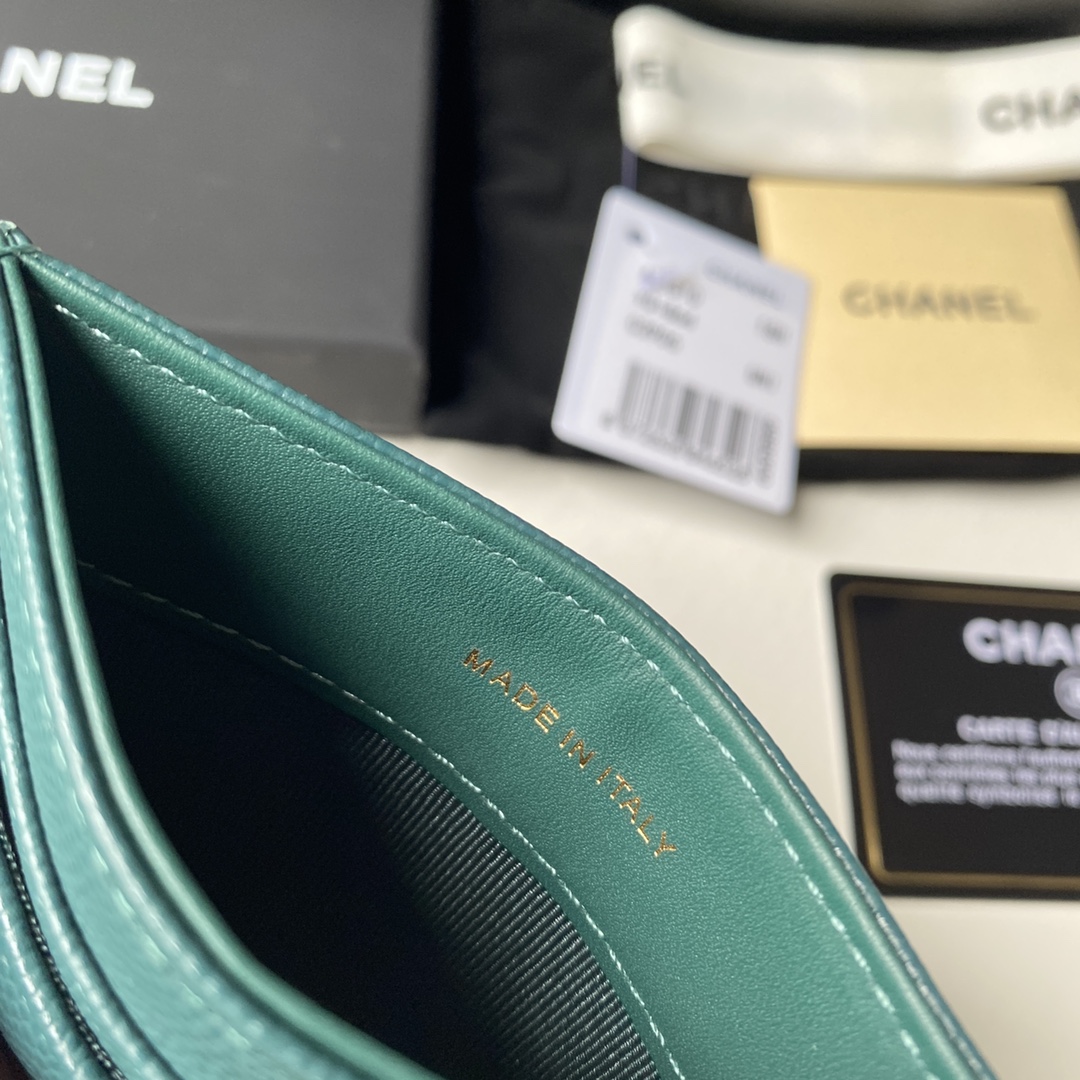Chanel 卡包 、菱格纹路 小颗粒料皮料完美搭配鎏金，细节美到淋漓尽致全套包装、尺寸:11×7.5×1cm