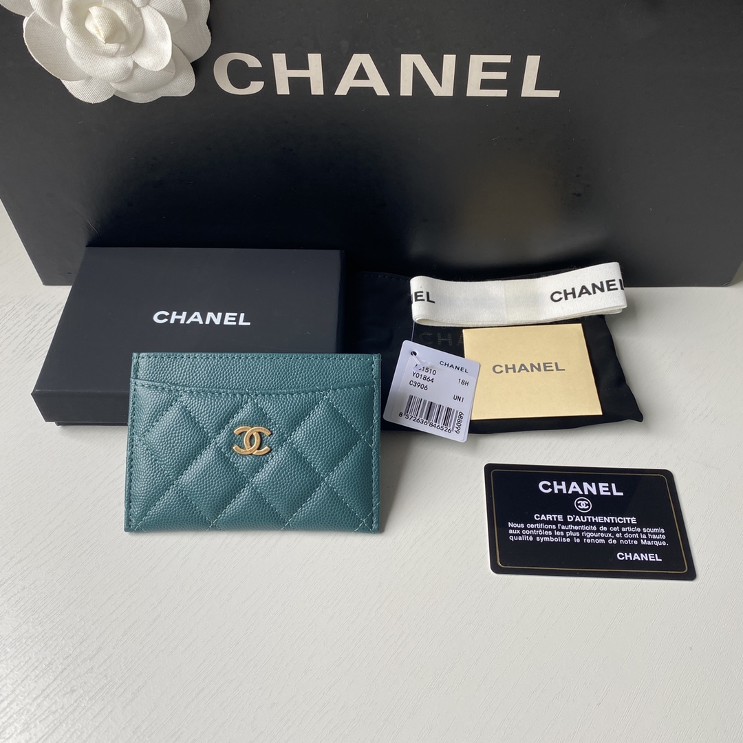 Chanel 卡包 、菱格纹路 小颗粒料皮料完美搭配鎏金，细节美到淋漓尽致全套包装、尺寸:11×7.5×1cm