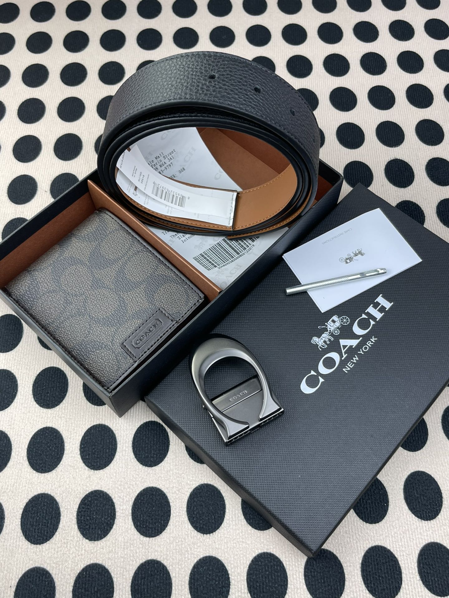 Coach ～coach 送礼男款精品皮带+咖色短款钱包74736