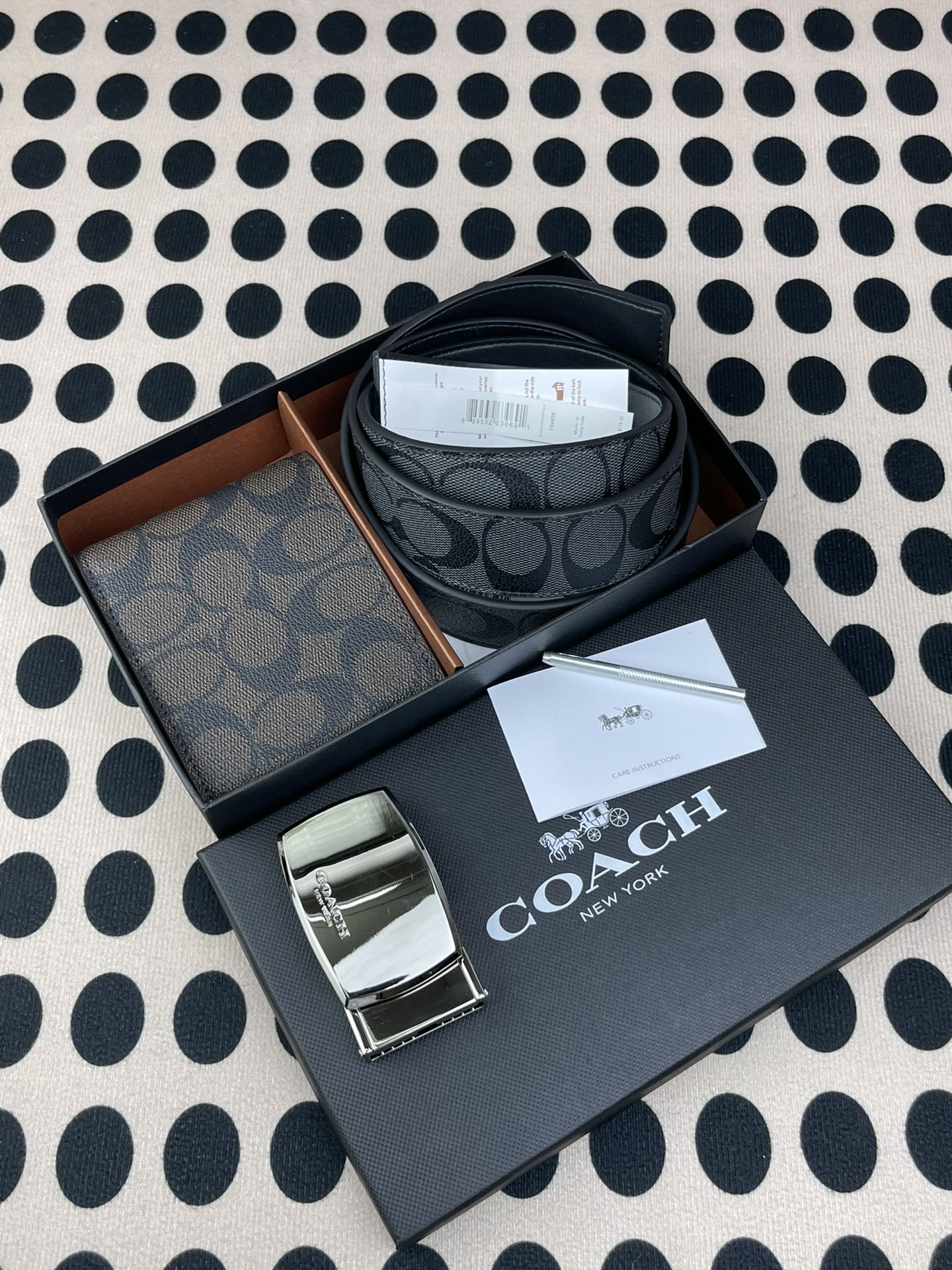 Coach ～coach 送礼男款精品皮带F64839+咖色短款钱包74993