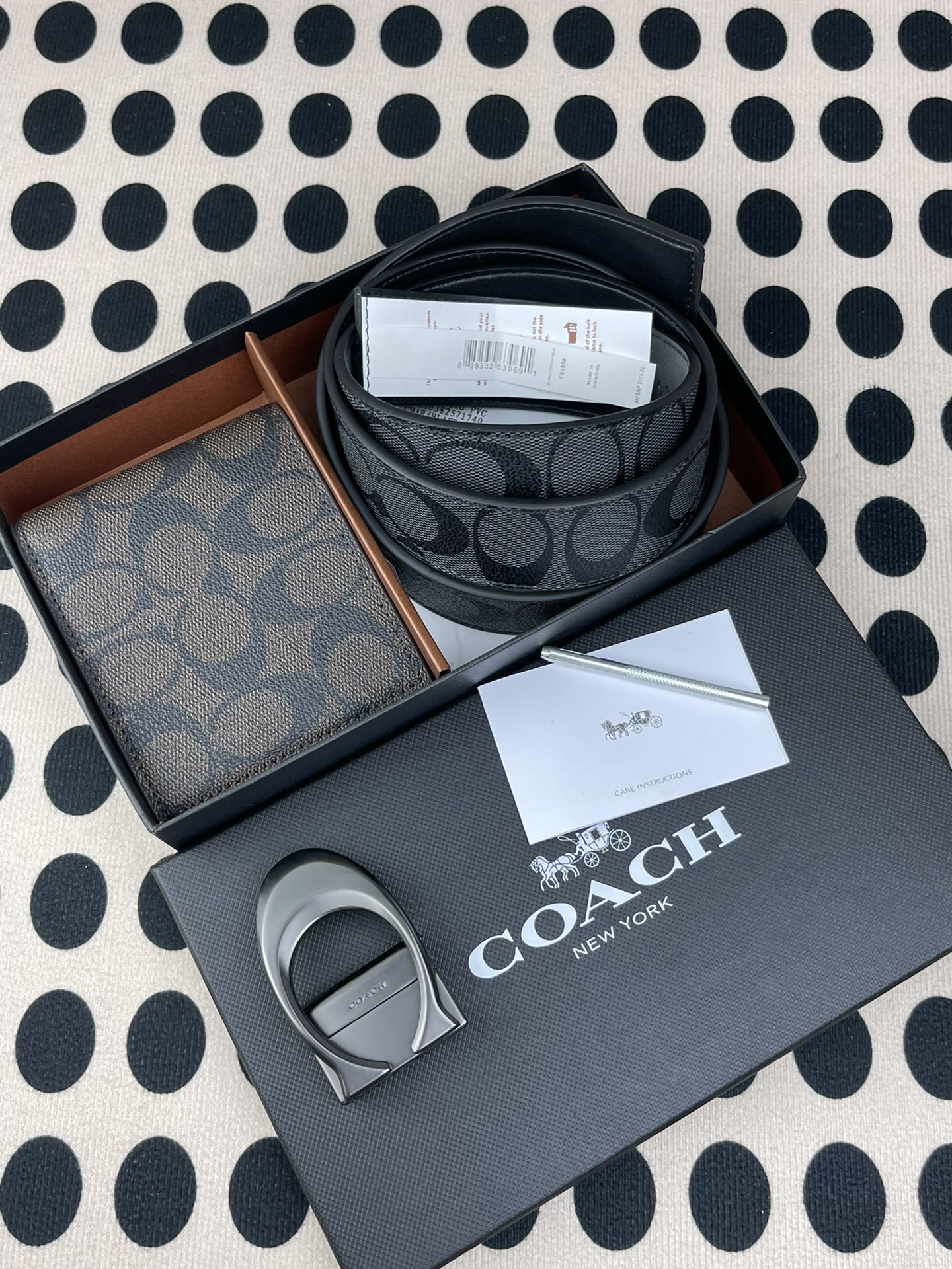Coach ～coach 送礼男款精品皮带F64839+咖色短款钱包74993