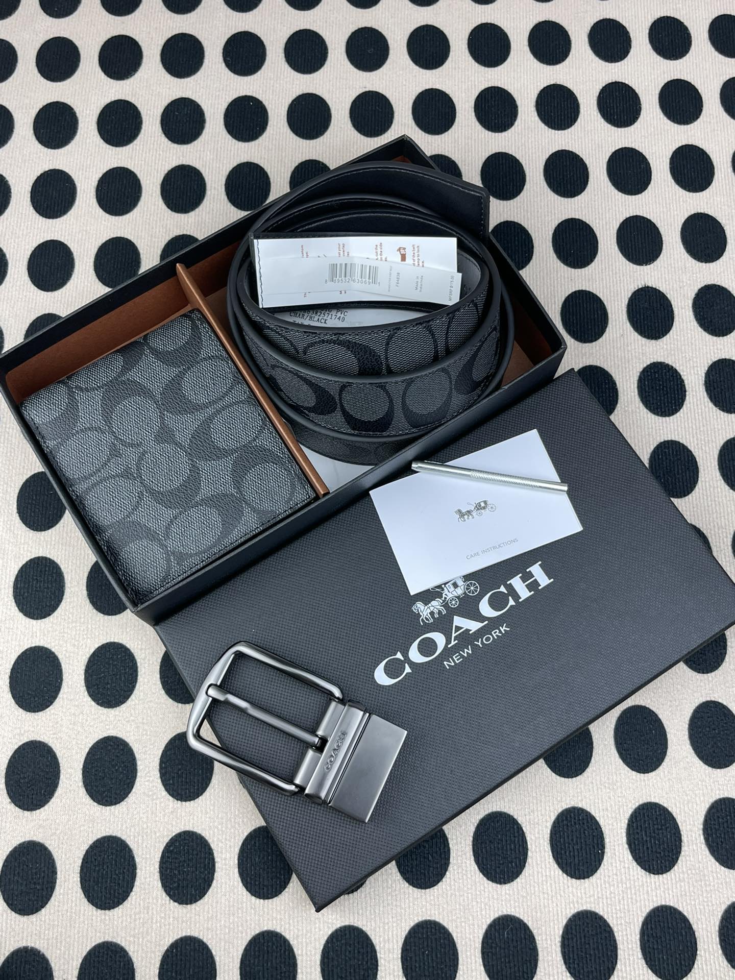 Coach ～coach 送礼男款精品皮带F64839+黑色短款钱包74993