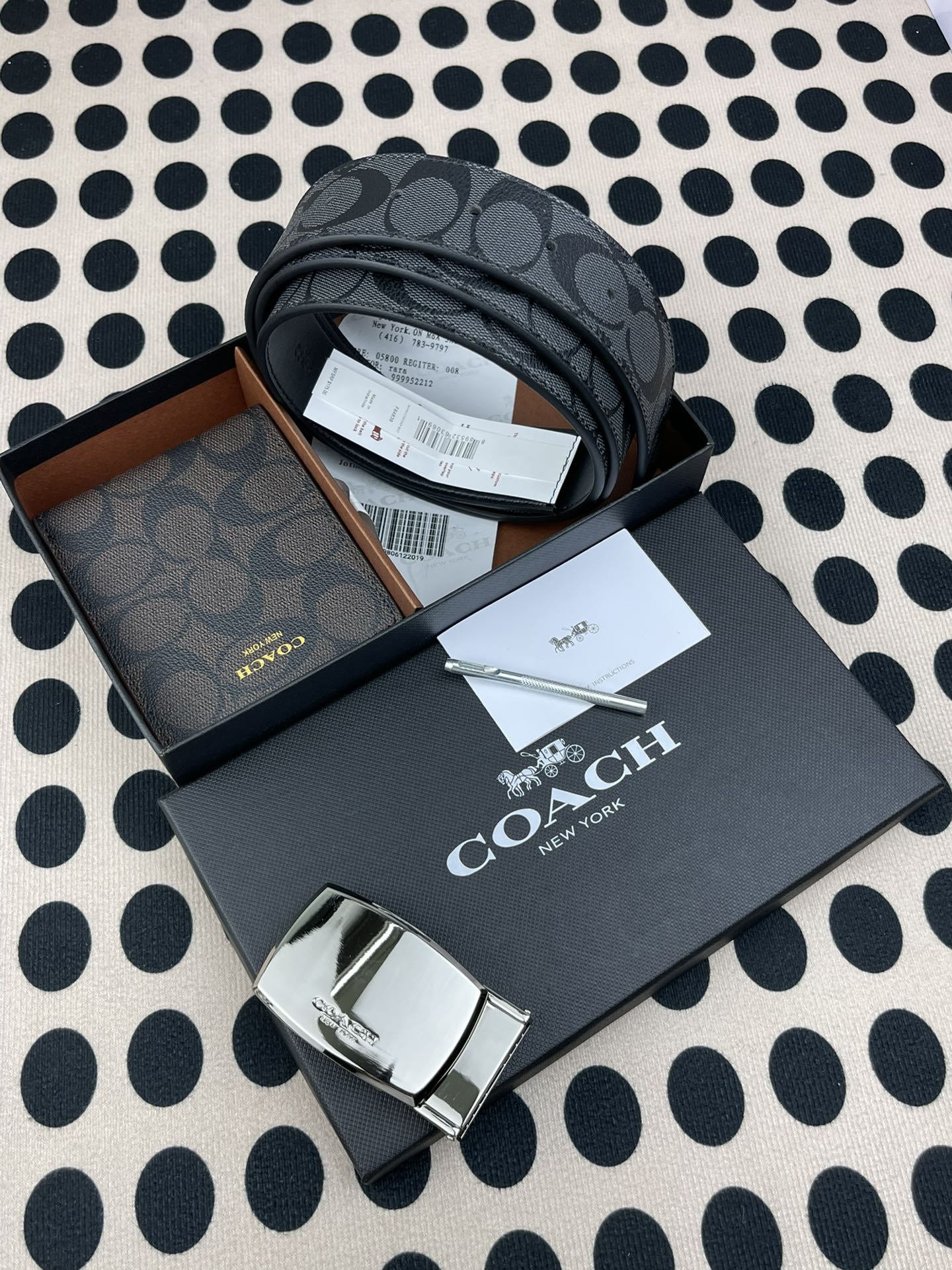 Coach ～coach 送礼男款精品皮带F64839+咖色短款钱包74586