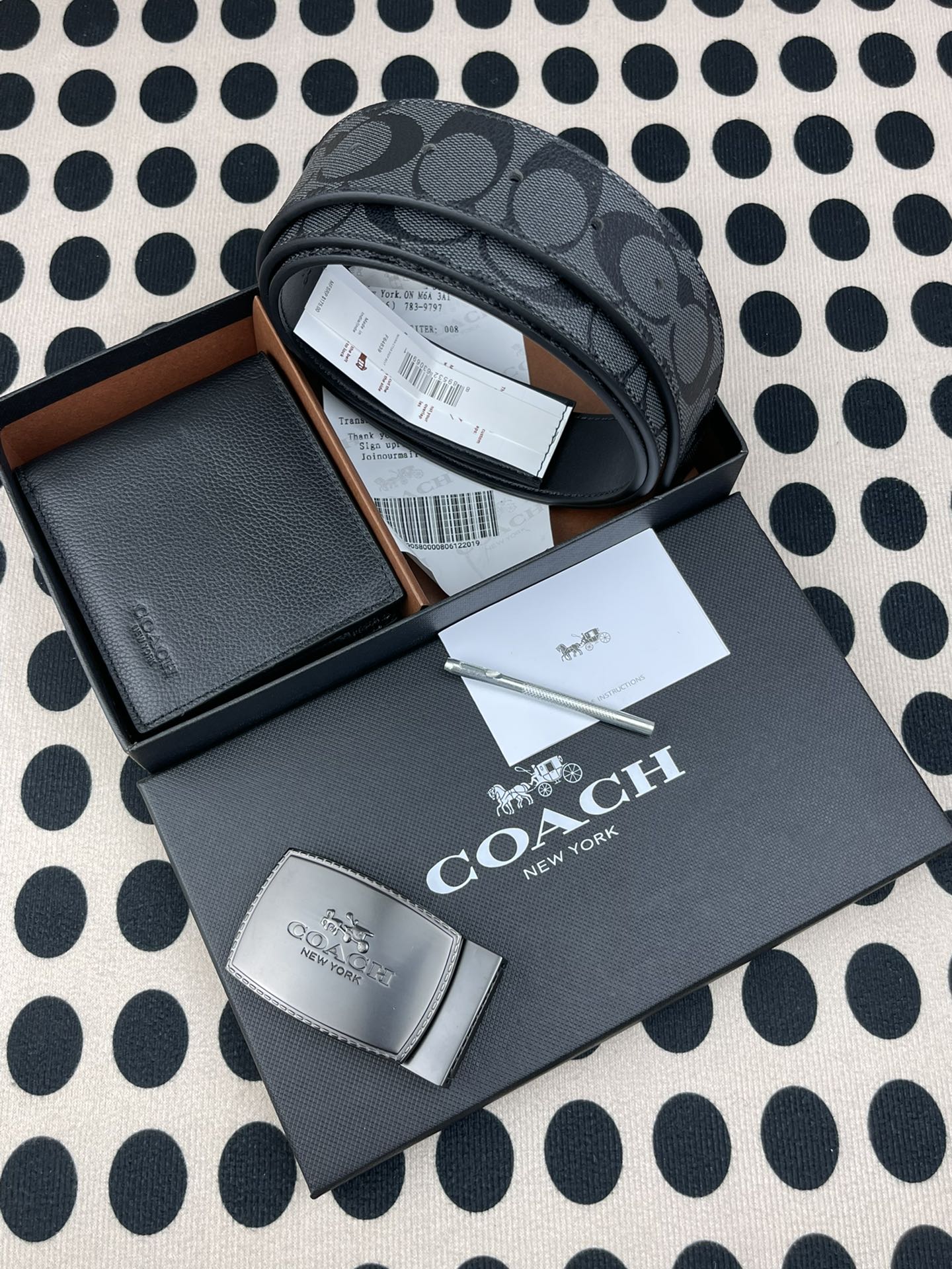 Coach ～coach 送礼男款精品皮带F64839+黑色头成牛皮荔枝纹短款钱包74991
