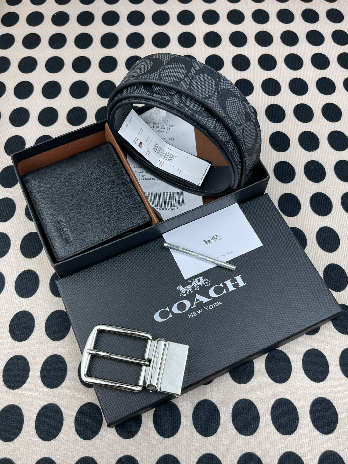 Coach ～coach 送礼男款精品皮带F64839+黑色头成牛皮荔枝纹短款钱包74991