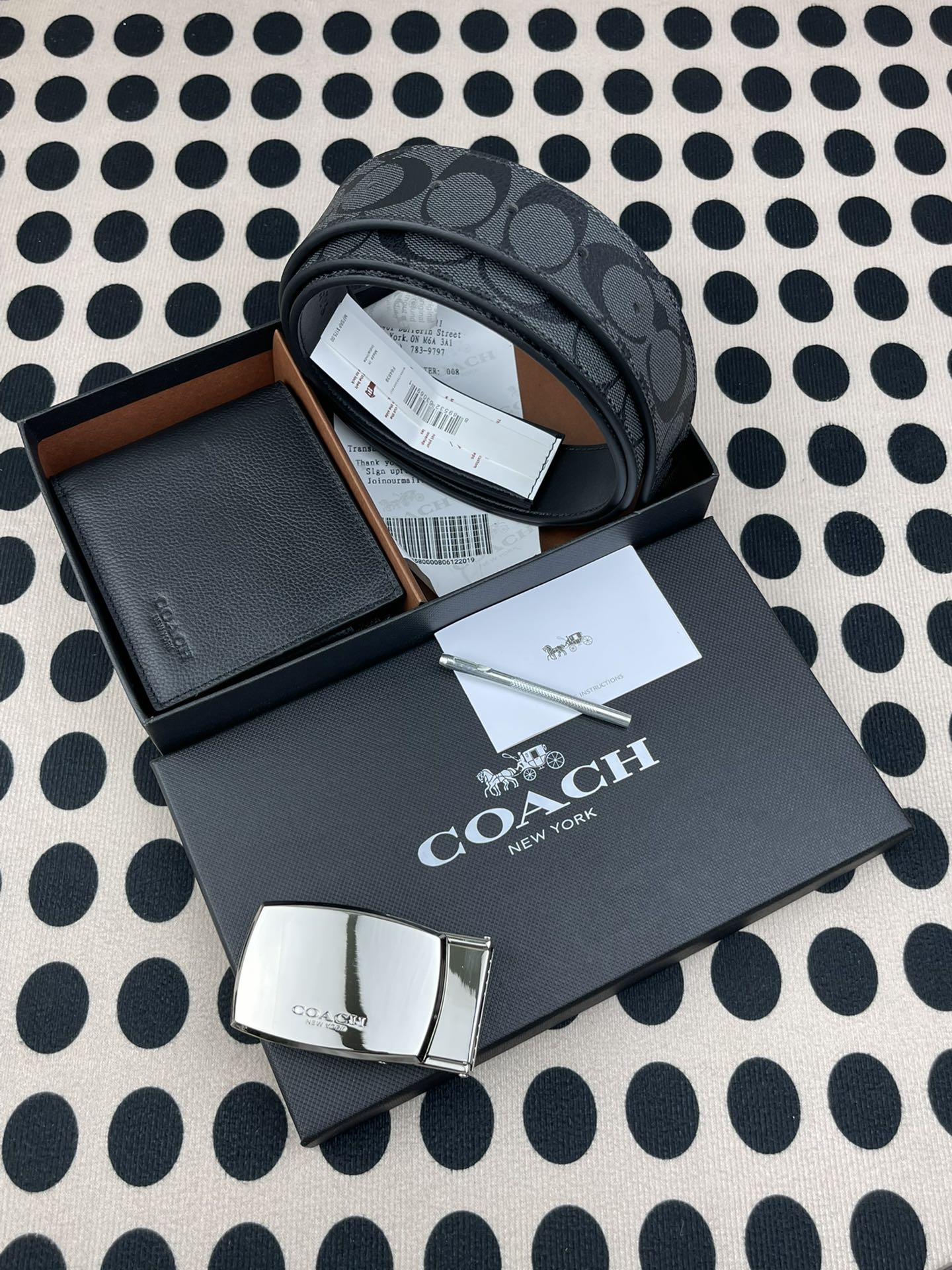 Coach ～coach 送礼男款精品皮带F64839+黑色头成牛皮荔枝纹短款钱包74991