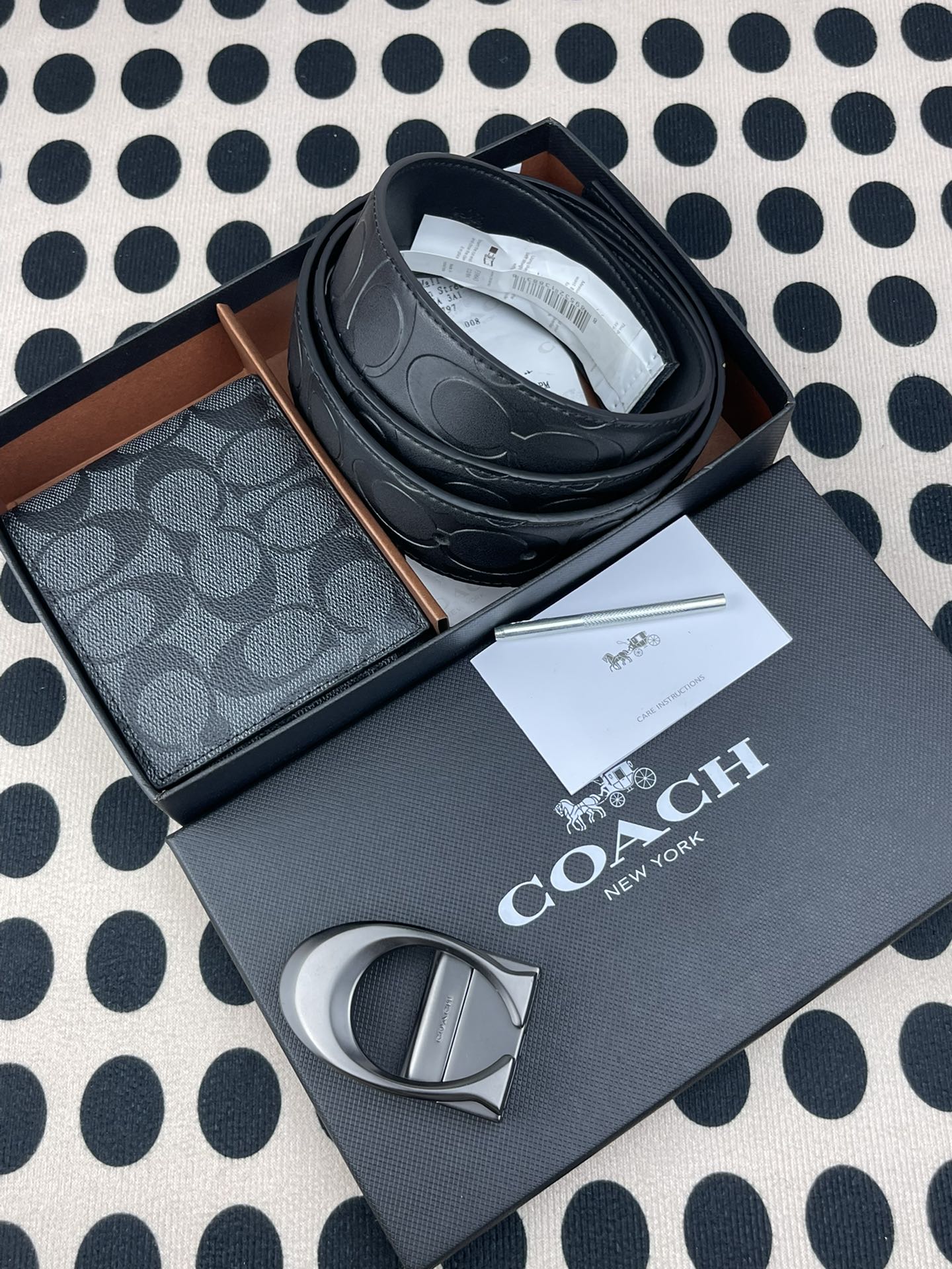 Coach ～coach 送礼男款精品皮带F39643+黑色短款钱包74993