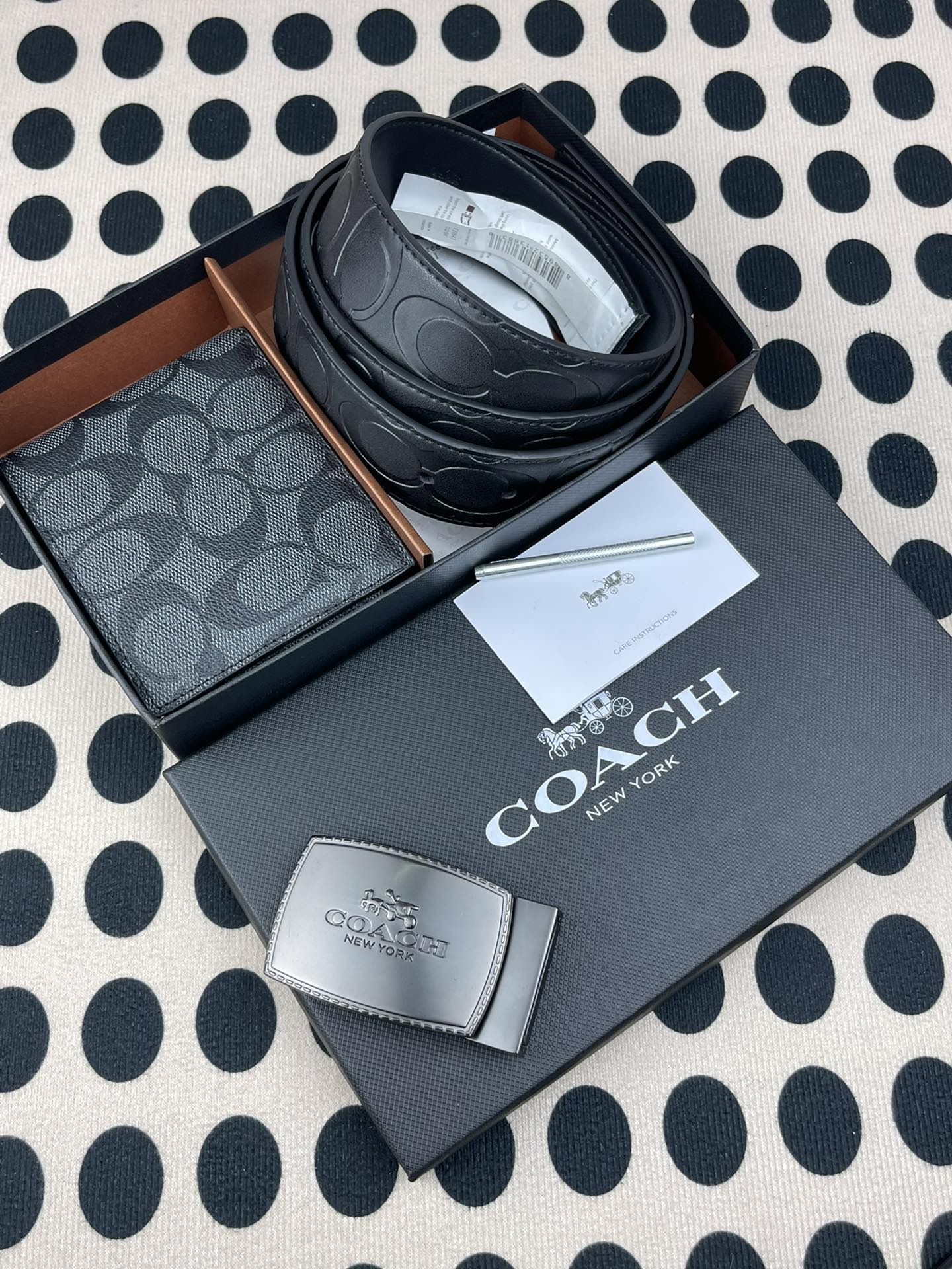 Coach ～coach 送礼男款精品皮带F39643+黑色短款钱包74993