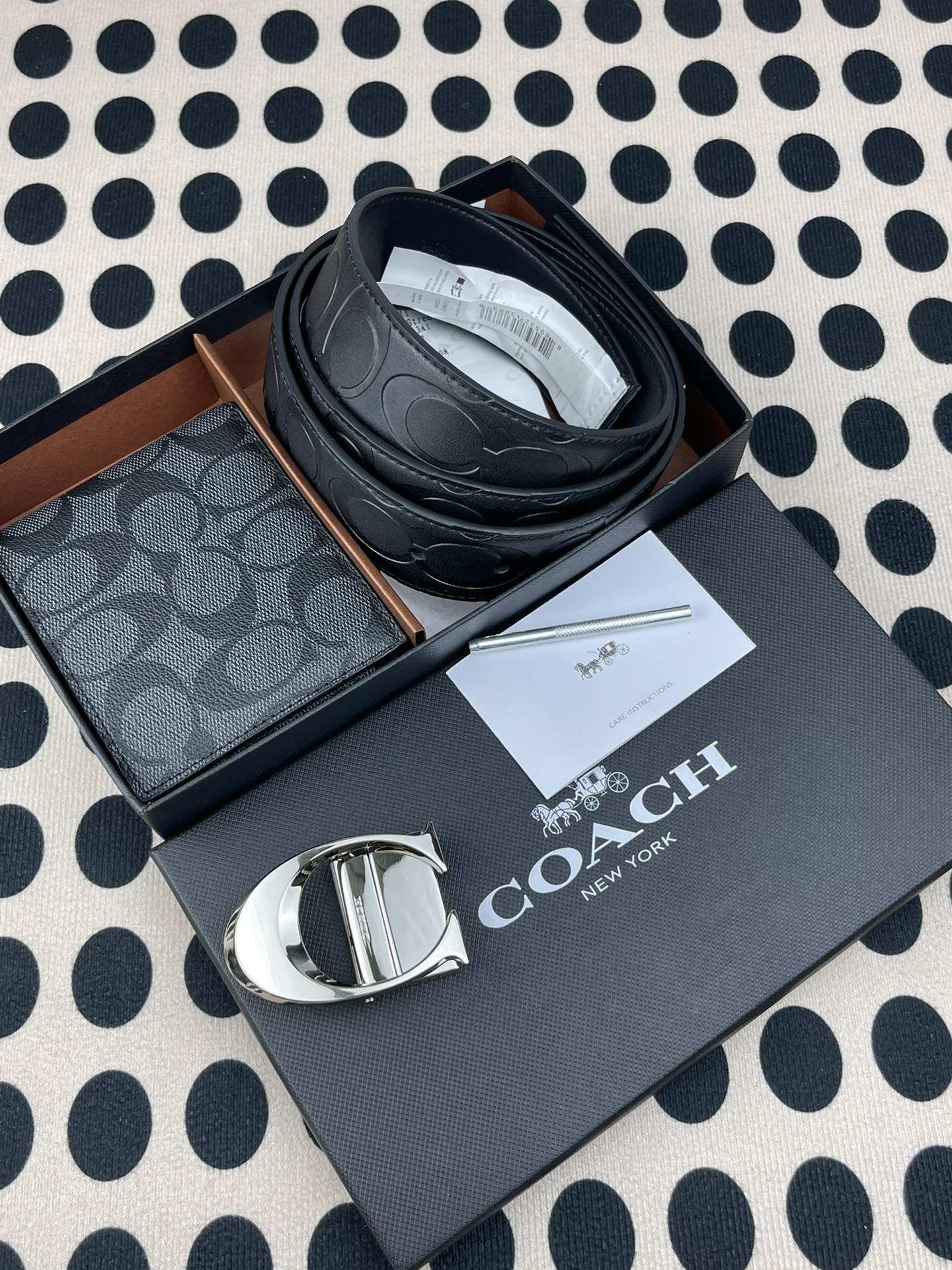 Coach ～coach 送礼男款精品皮带F39643+黑色短款钱包74993