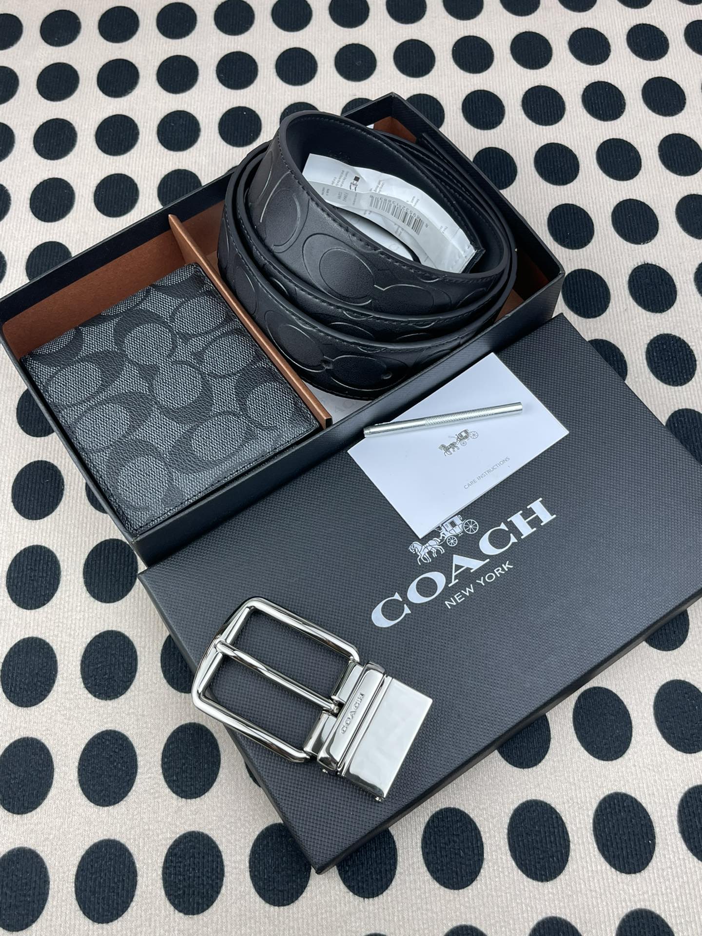Coach ～coach 送礼男款精品皮带F39643+黑色短款钱包74993