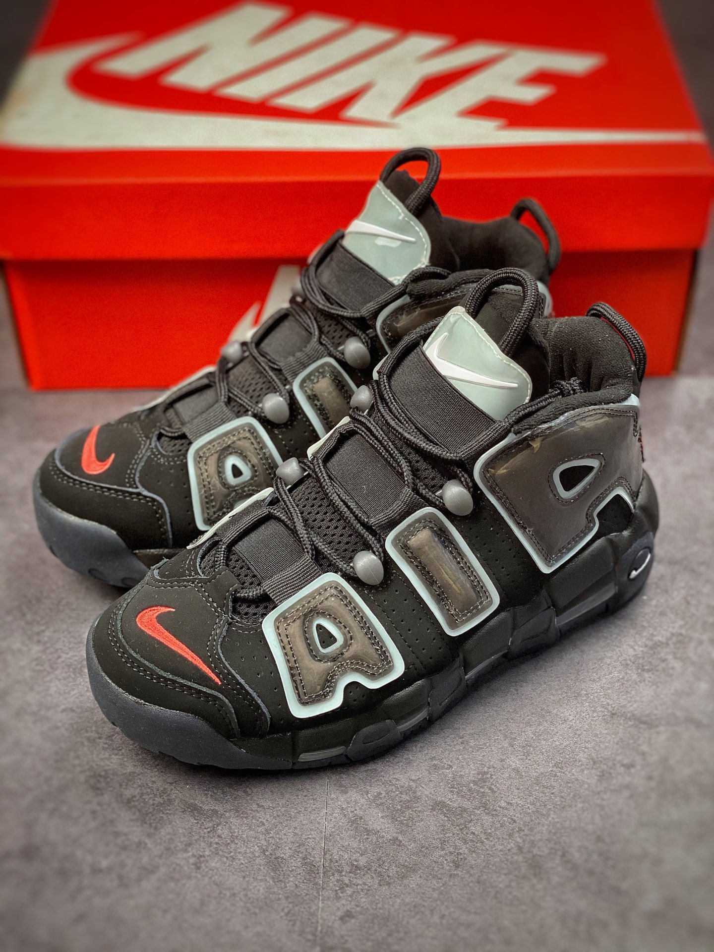 260 Air More Uptempo 黑蓝撕纸 代表着历史最高版本皮蓬 DJ4633-010
