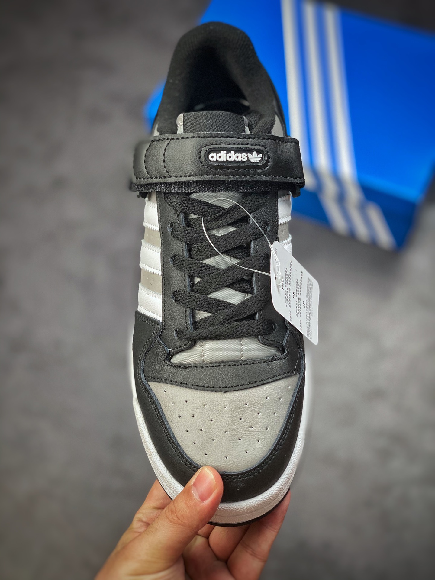 180 Adidas Forum 84 Low OG 低帮百搭潮流休闲运动板鞋 GW0697-莆田鞋,莆田鞋货源,高仿鞋,高仿鞋货源,安福档口,莆田高仿鞋,莆田鞋批发,高仿鞋批发,莆田高仿运动鞋,高仿运动鞋,莆田运动鞋 180 Adidas Forum 84 Low OG 低帮百搭潮流休闲运动板鞋 GW0697