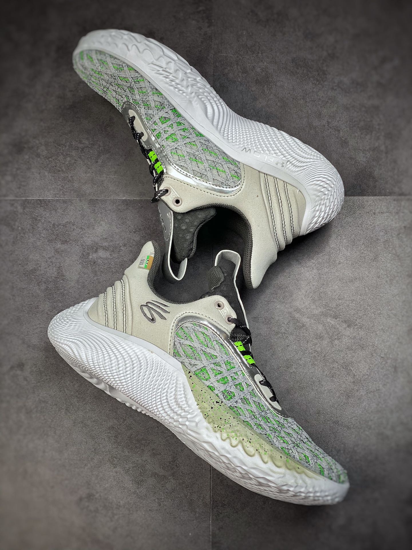 200 Under Armour Curry Flow 9 “Beyond The Stripe” 安德玛库里9代3024248-102