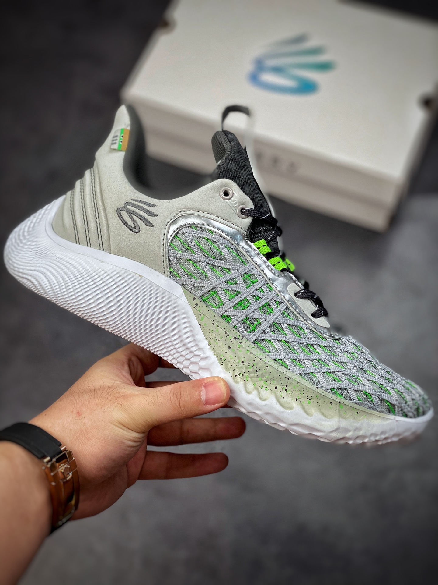 200 Under Armour Curry Flow 9 “Beyond The Stripe” 安德玛库里9代3024248-102
