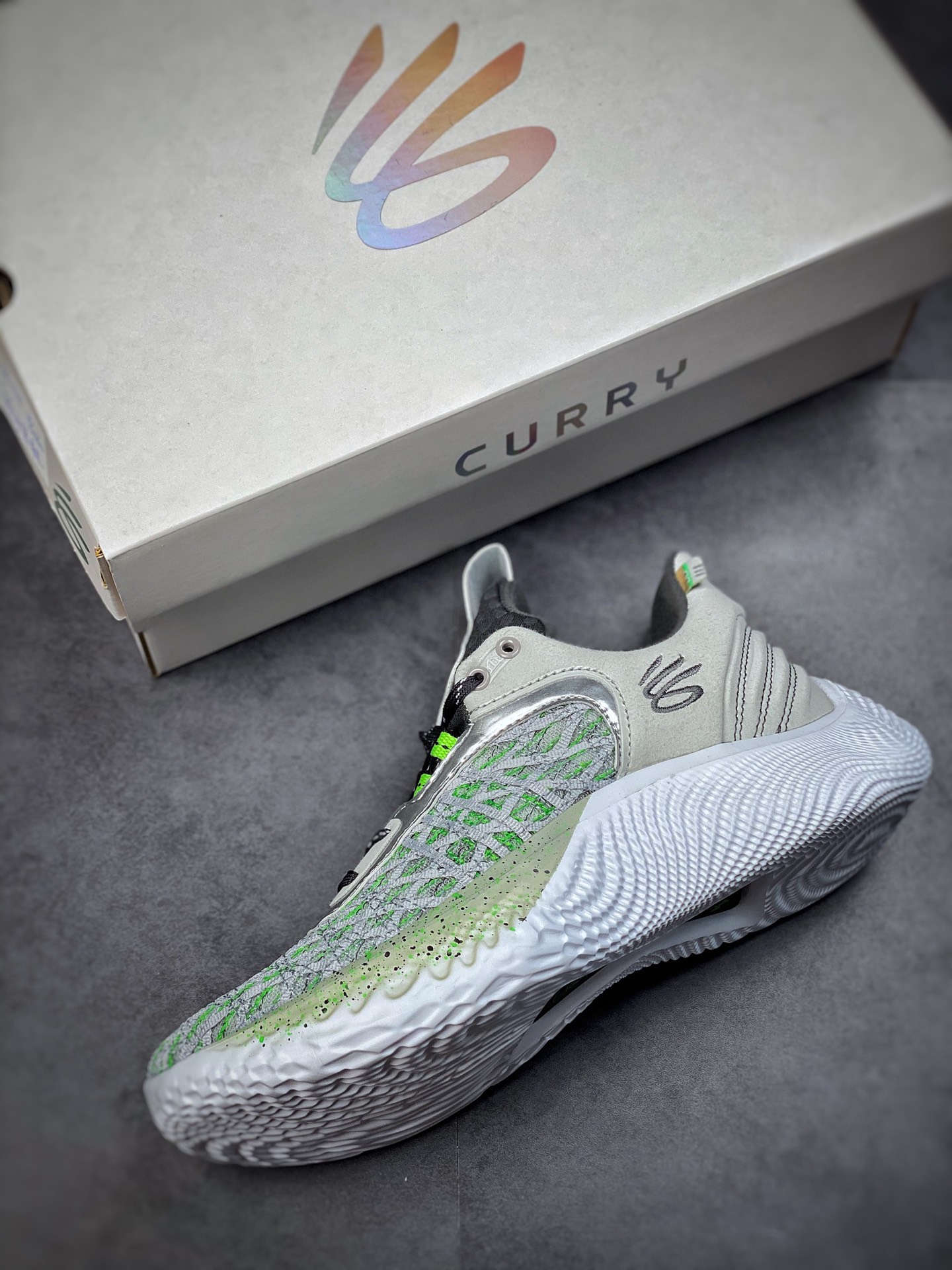 200 Under Armour Curry Flow 9 “Beyond The Stripe” 安德玛库里9代3024248-102