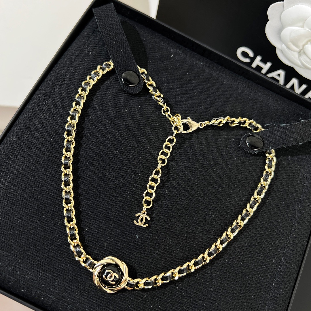 新款☑️CHANEL香奈儿双c 黑皮绳项链颈链