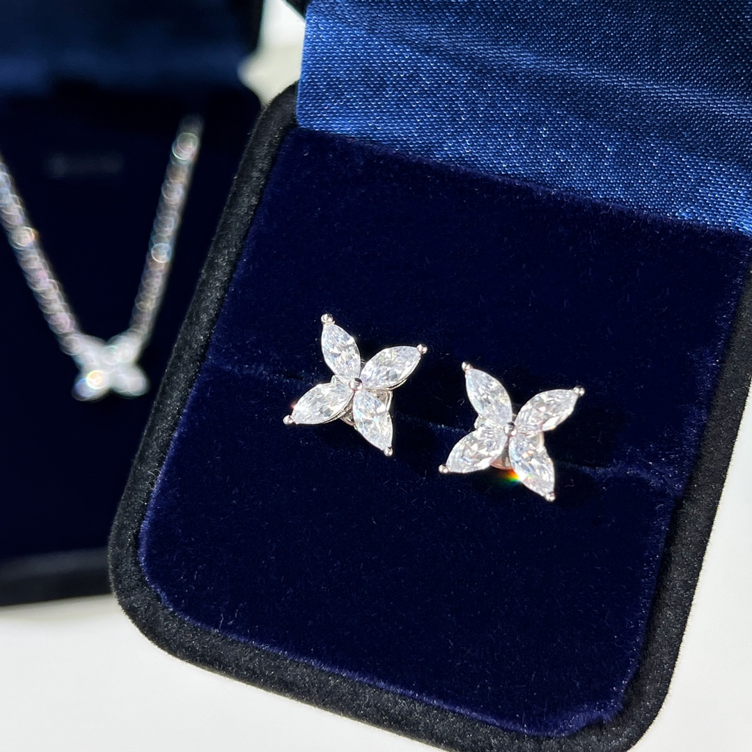 Tiffany&co 蒂芙尼Tiffany Victoria ™M 系列四叶草马眼项链 耳钉