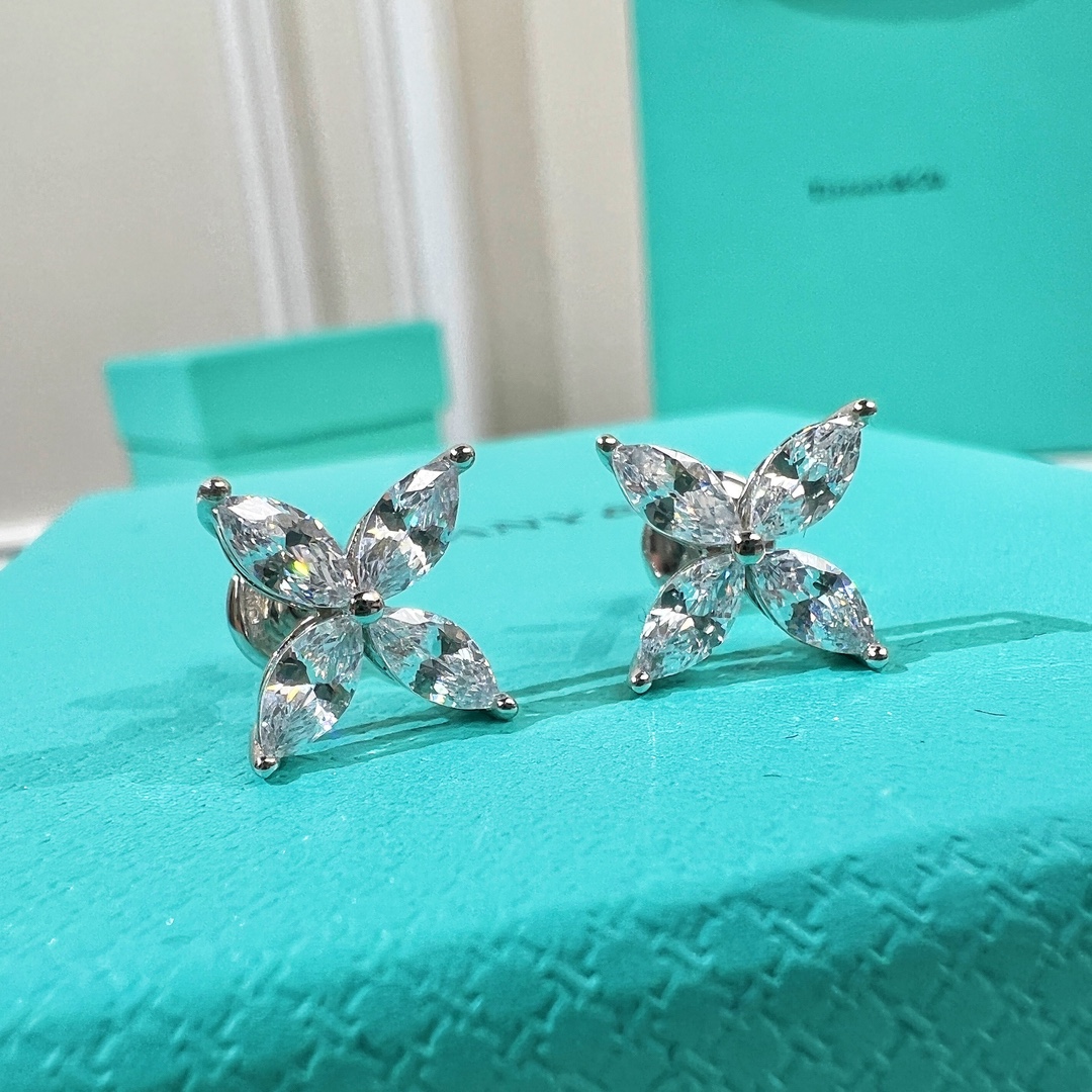 Tiffany&co 蒂芙尼Tiffany Victoria ™M 系列四叶草马眼项链 耳钉