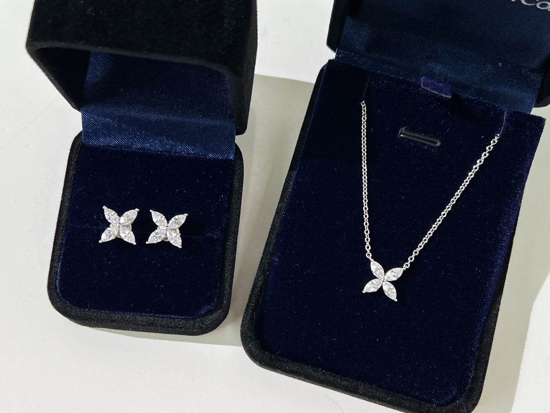 Tiffany&co 蒂芙尼Tiffany Victoria ™M 系列四叶草马眼项链 耳钉