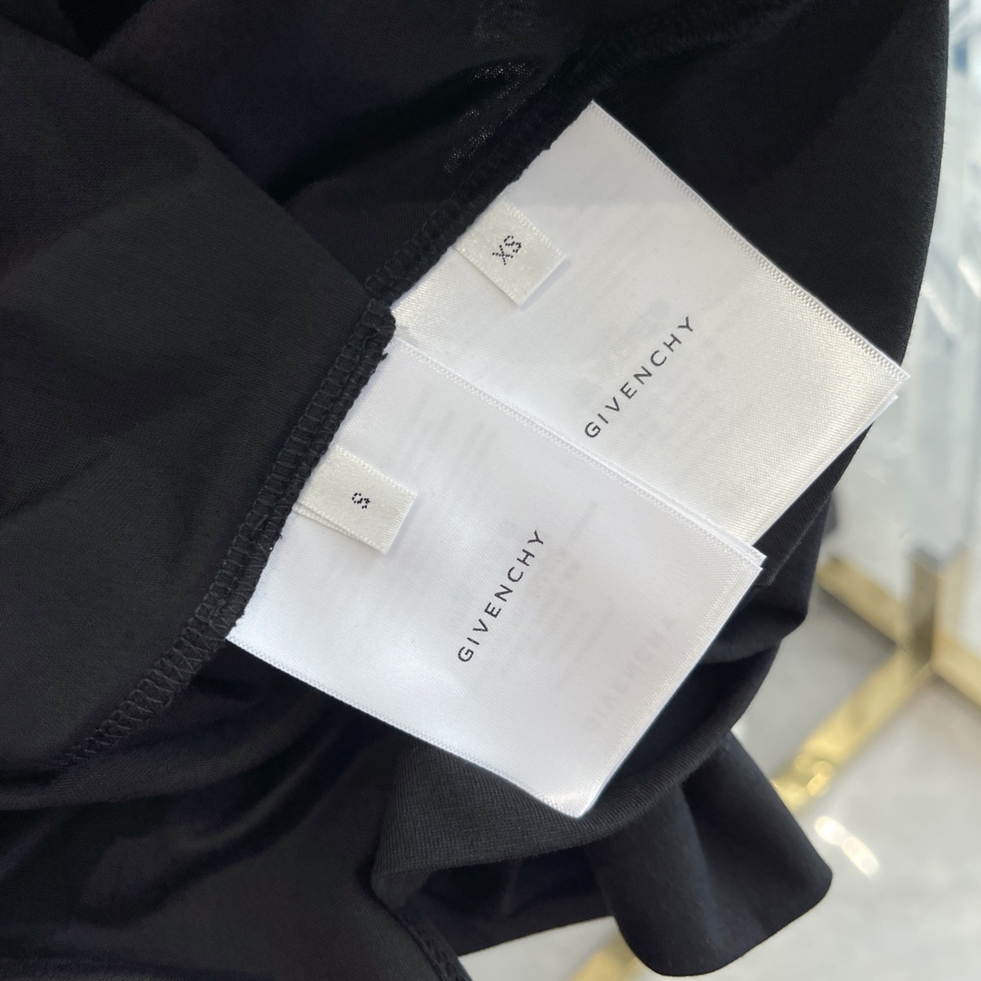 纪梵希 Givenchy 2022Ss 新款印花短袖 男女同款