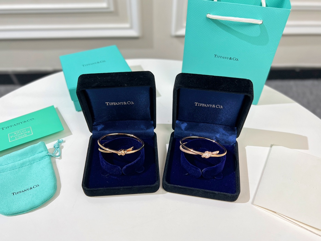Tiffany&co 蒂芙尼Tiffany Knot 系列 双行铰链手镯