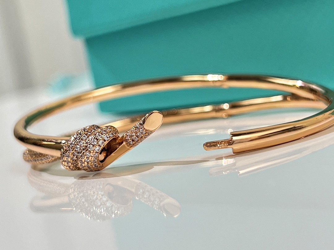 Tiffany&co 蒂芙尼Tiffany Knot 系列 双行铰链手镯