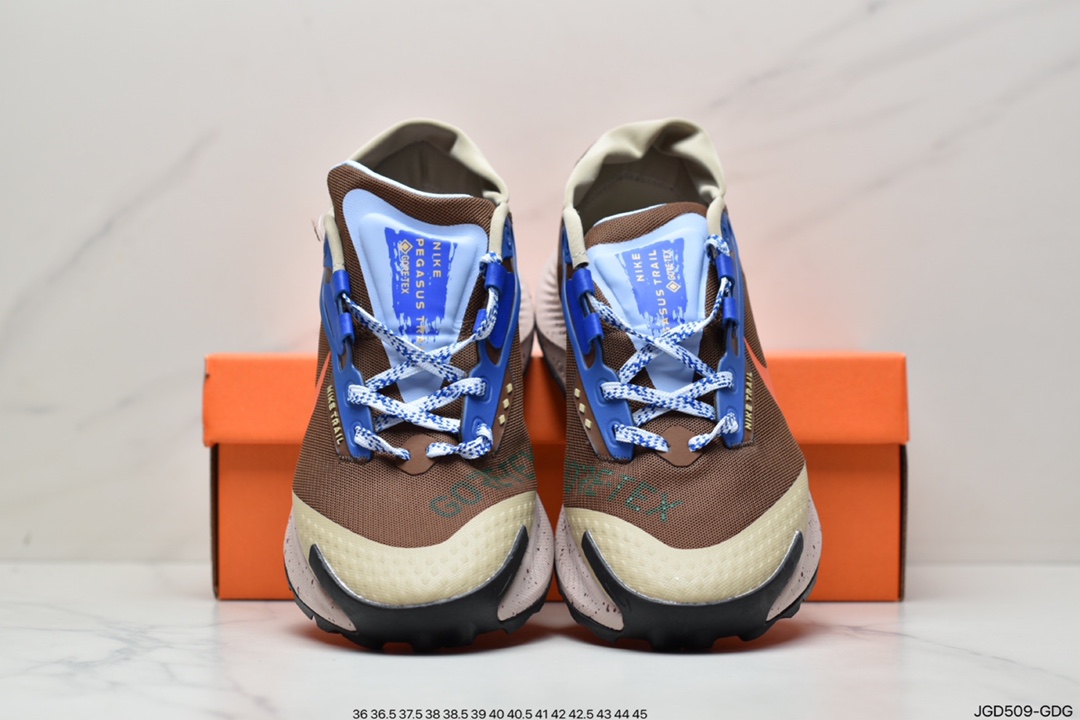 180 Nike Pegasus Trail 3 运动鞋 跑步鞋DC8793-300