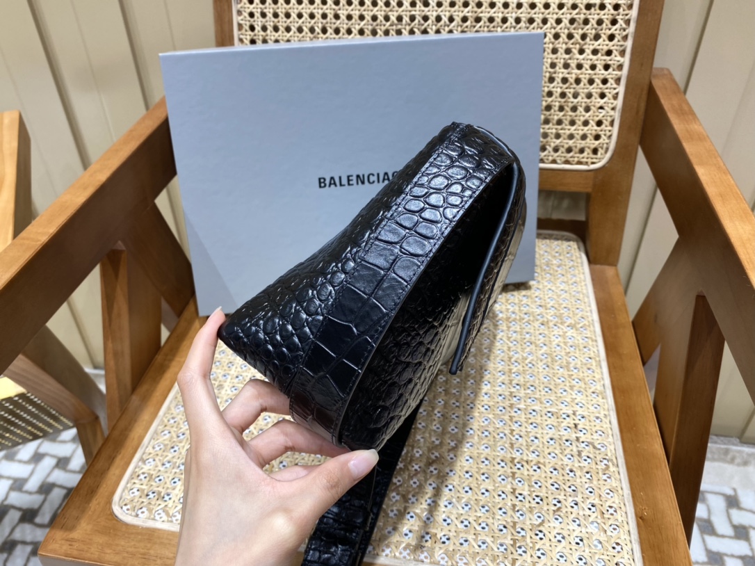Balenciaga Downtown 29CM BAG 671353黑色鳄鱼纹/黑扣