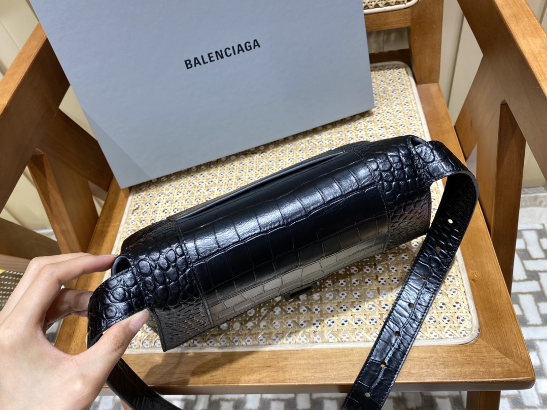 Balenciaga Downtown 29CM BAG 671353黑色鳄鱼纹/黑扣