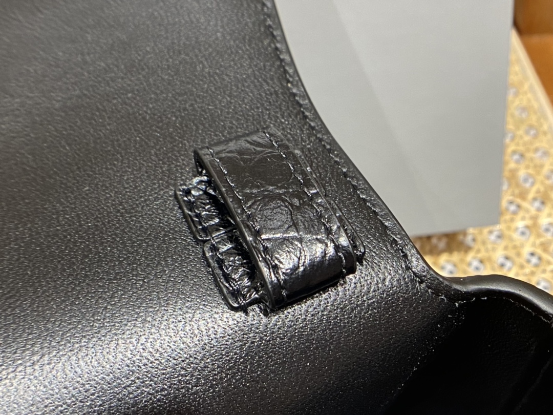 Balenciaga Downtown 29CM BAG 671353黑色鳄鱼纹/黑扣