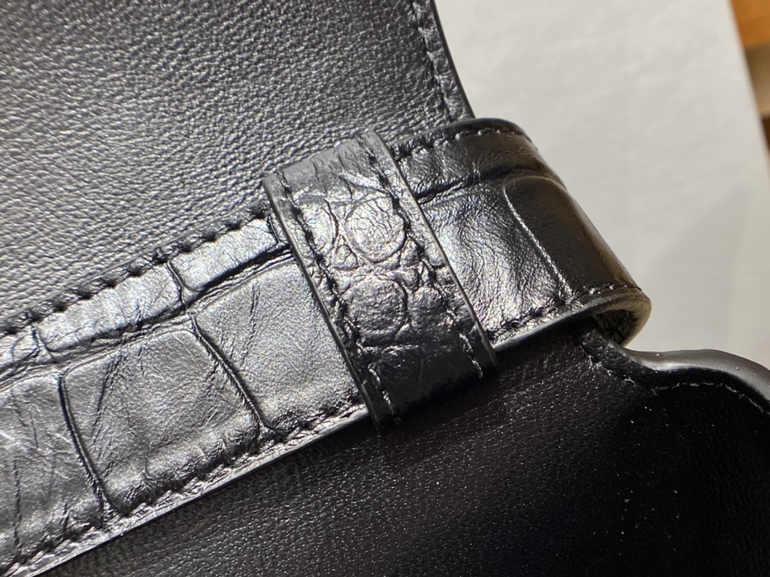 Balenciaga Downtown 29CM BAG 671353黑色鳄鱼纹/黑扣