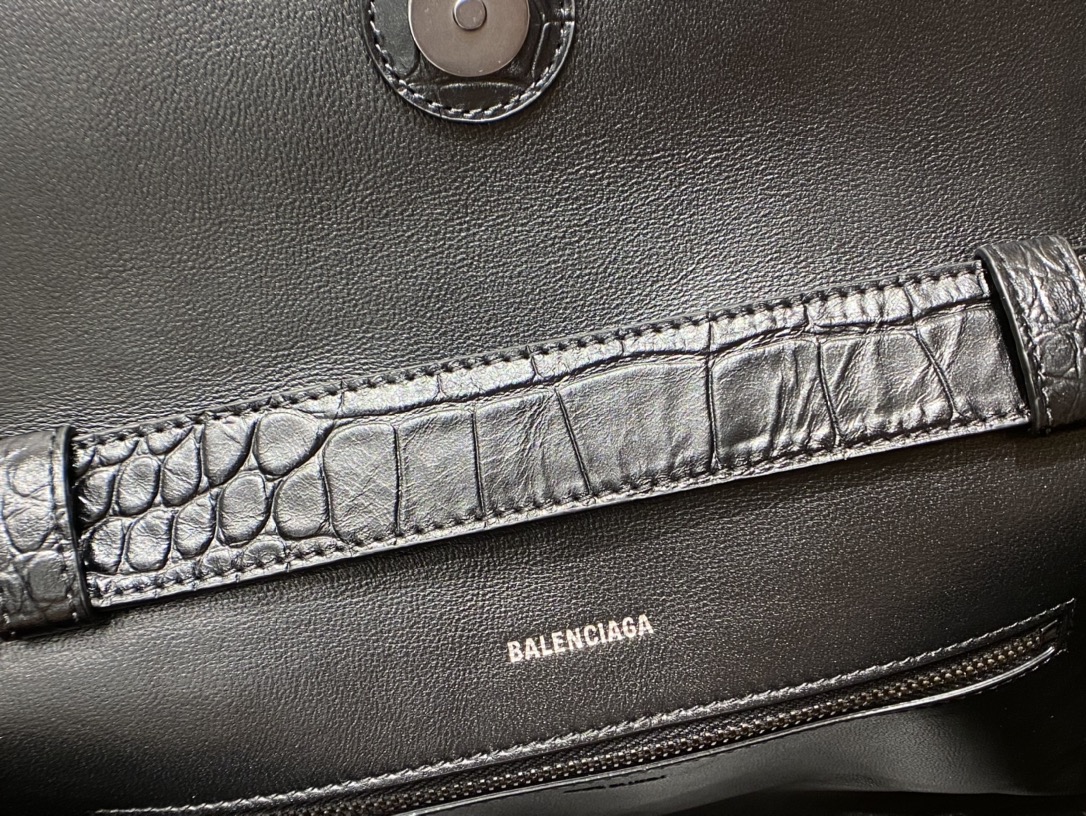 Balenciaga Downtown 29CM BAG 671353黑色鳄鱼纹/黑扣