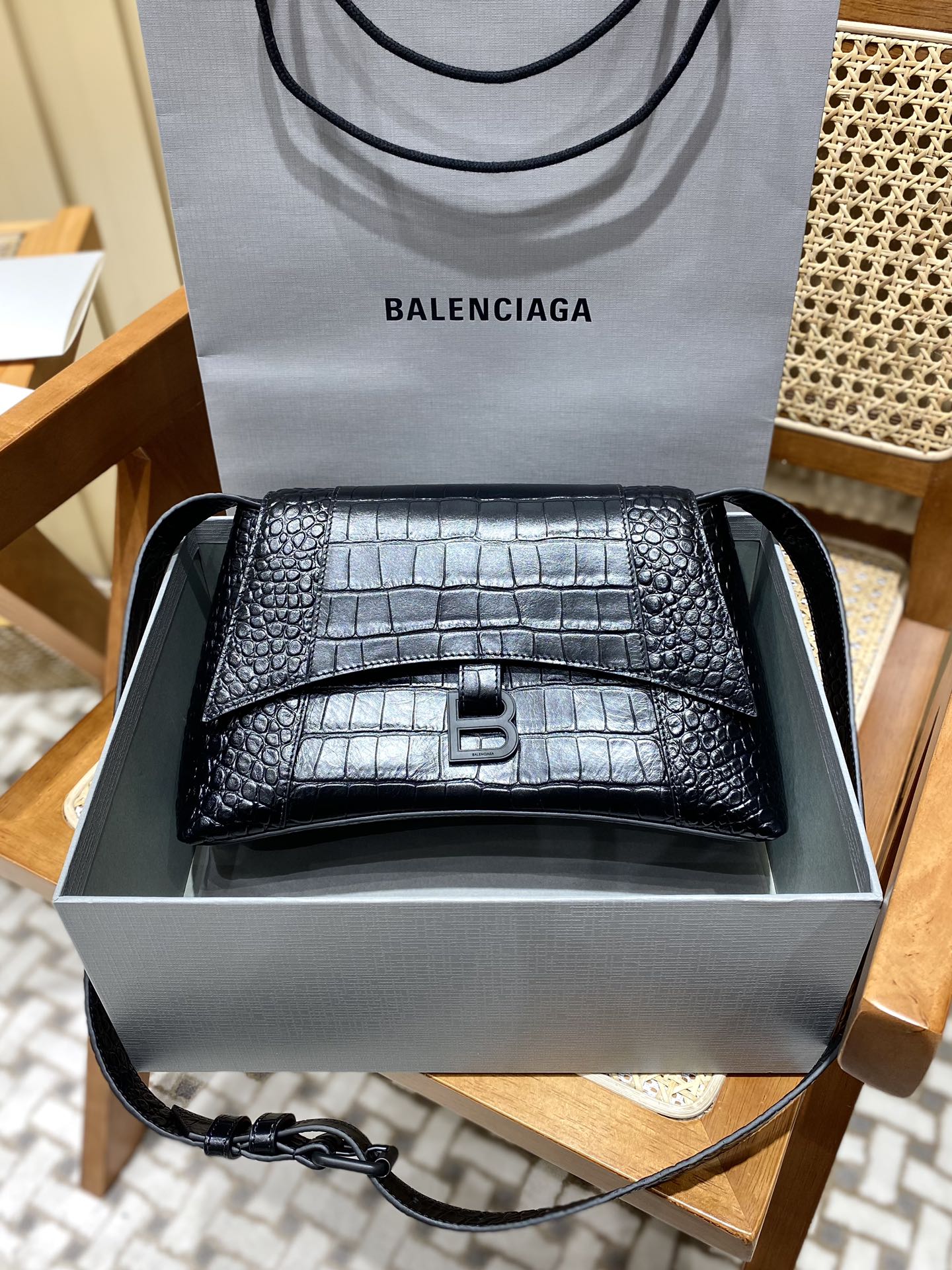 Balenciaga Downtown 29CM BAG 671353黑色鳄鱼纹/黑扣